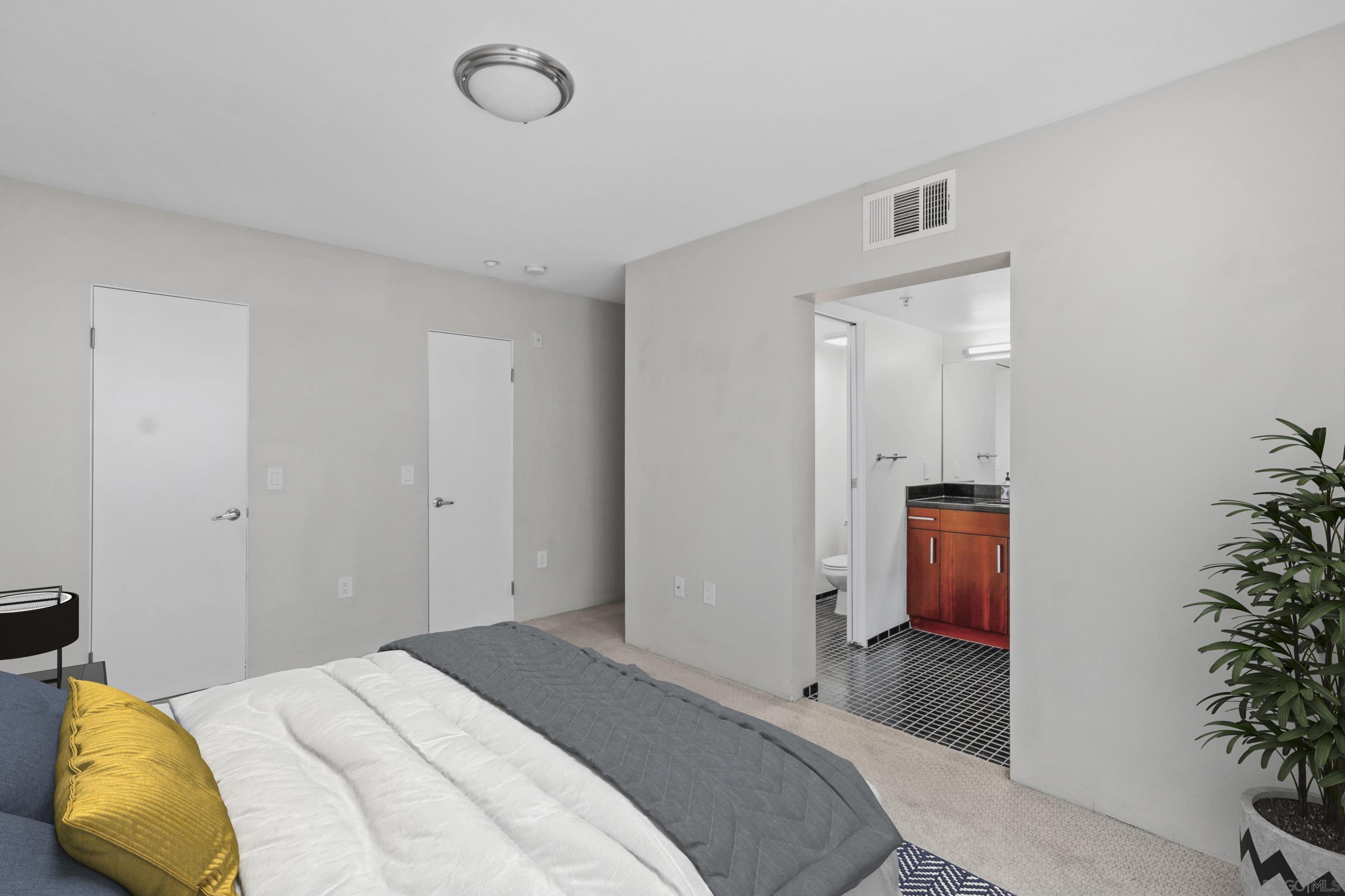 Detail Gallery Image 21 of 40 For 991  Sigsbee St, San Diego,  CA 92113 - 3 Beds | 2/1 Baths