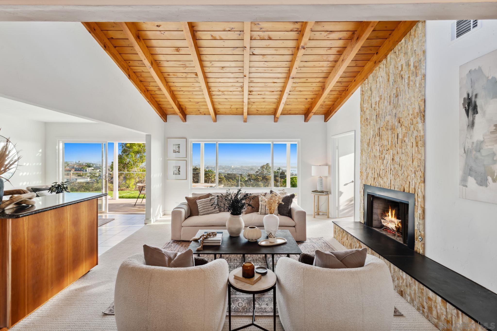 Front Image Thumbnail for SD250038535