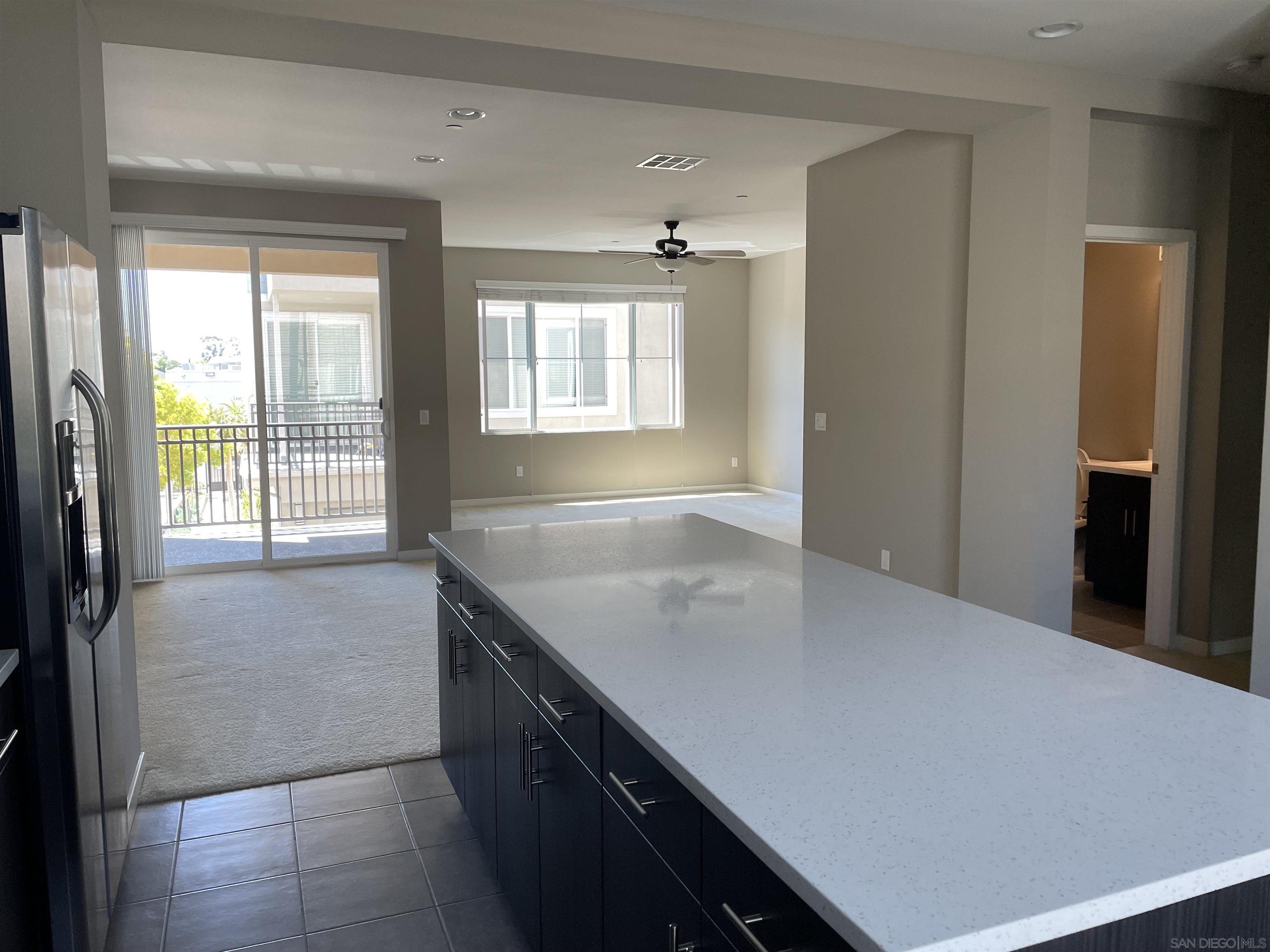 Detail Gallery Image 11 of 26 For 11337  Zapata Ave  21, San Diego,  CA 92126 - 4 Beds | 3/1 Baths