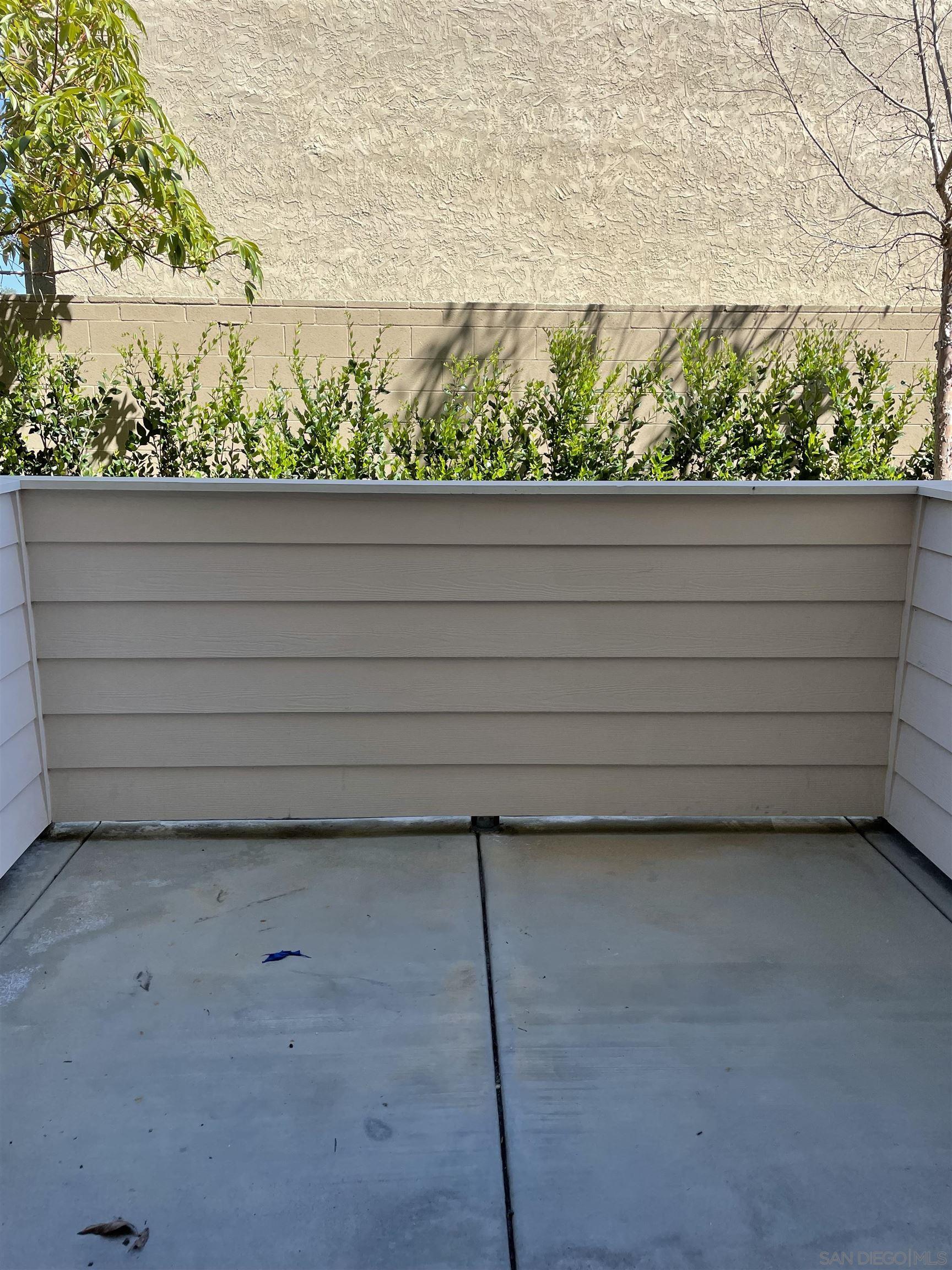 Detail Gallery Image 3 of 26 For 11337  Zapata Ave  21, San Diego,  CA 92126 - 4 Beds | 3/1 Baths