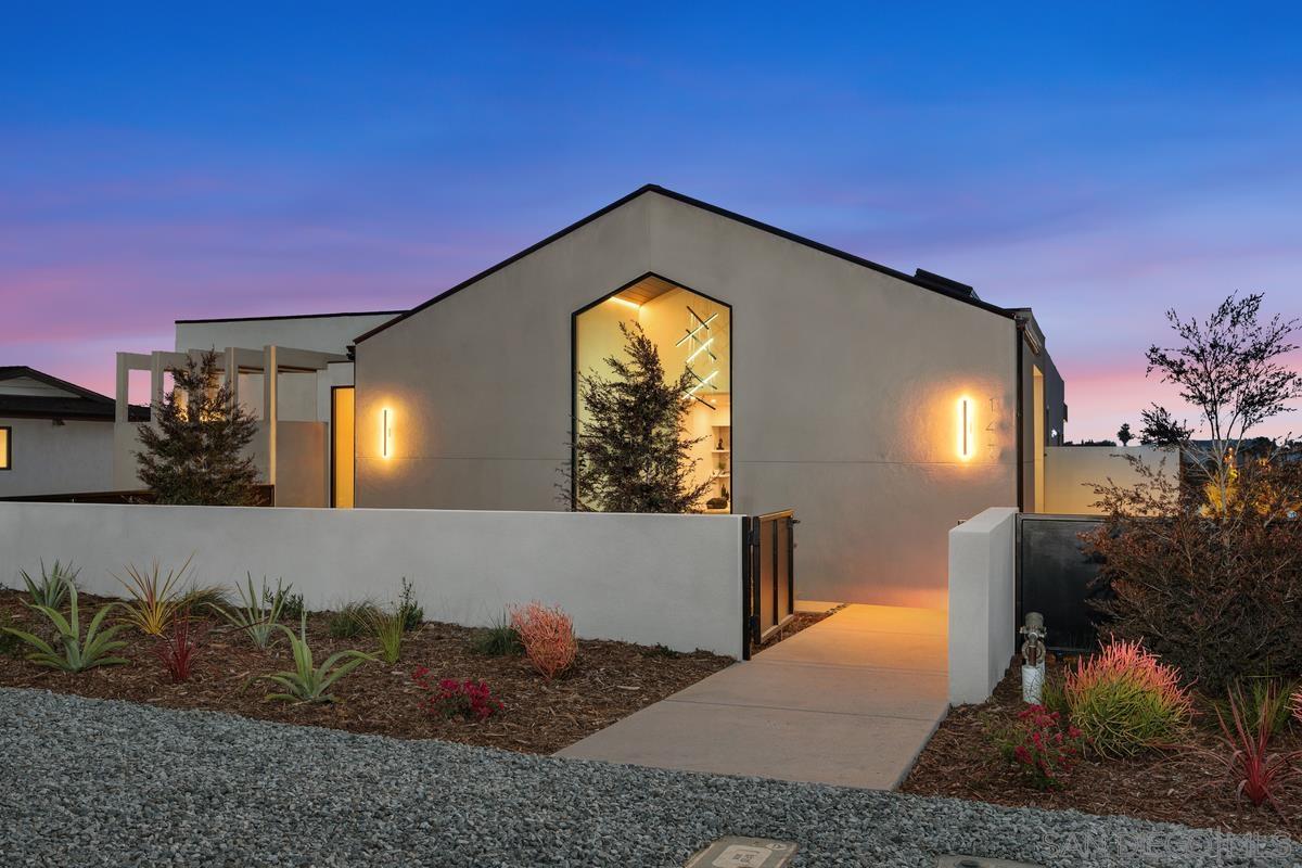 Detail Gallery Image 57 of 71 For 147 S Rios Ave, Solana Beach,  CA 92075 - 6 Beds | 6/2 Baths