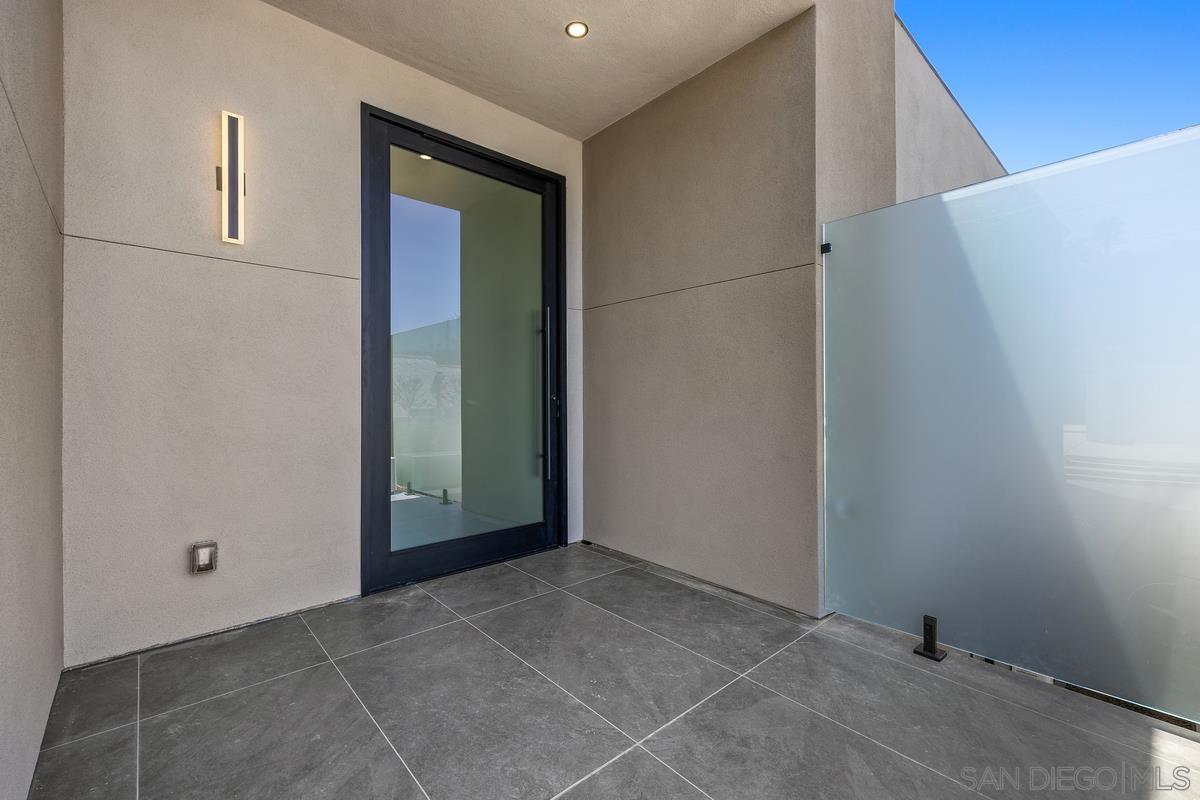 Detail Gallery Image 59 of 71 For 147 S Rios Ave, Solana Beach,  CA 92075 - 6 Beds | 6/2 Baths