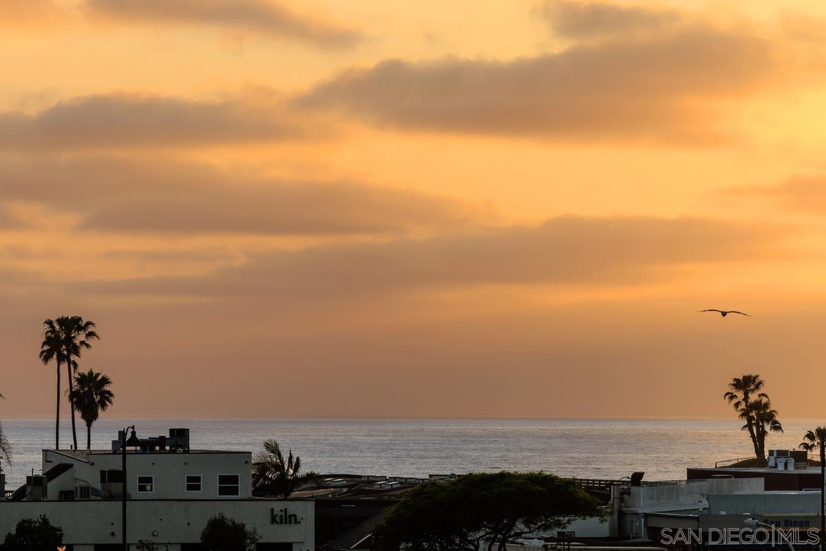 Detail Gallery Image 61 of 71 For 147 S Rios Ave, Solana Beach,  CA 92075 - 6 Beds | 6/2 Baths