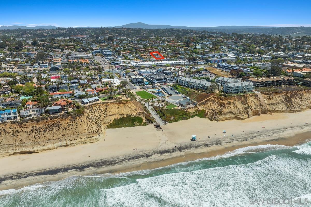 Detail Gallery Image 63 of 71 For 147 S Rios Ave, Solana Beach,  CA 92075 - 6 Beds | 6/2 Baths