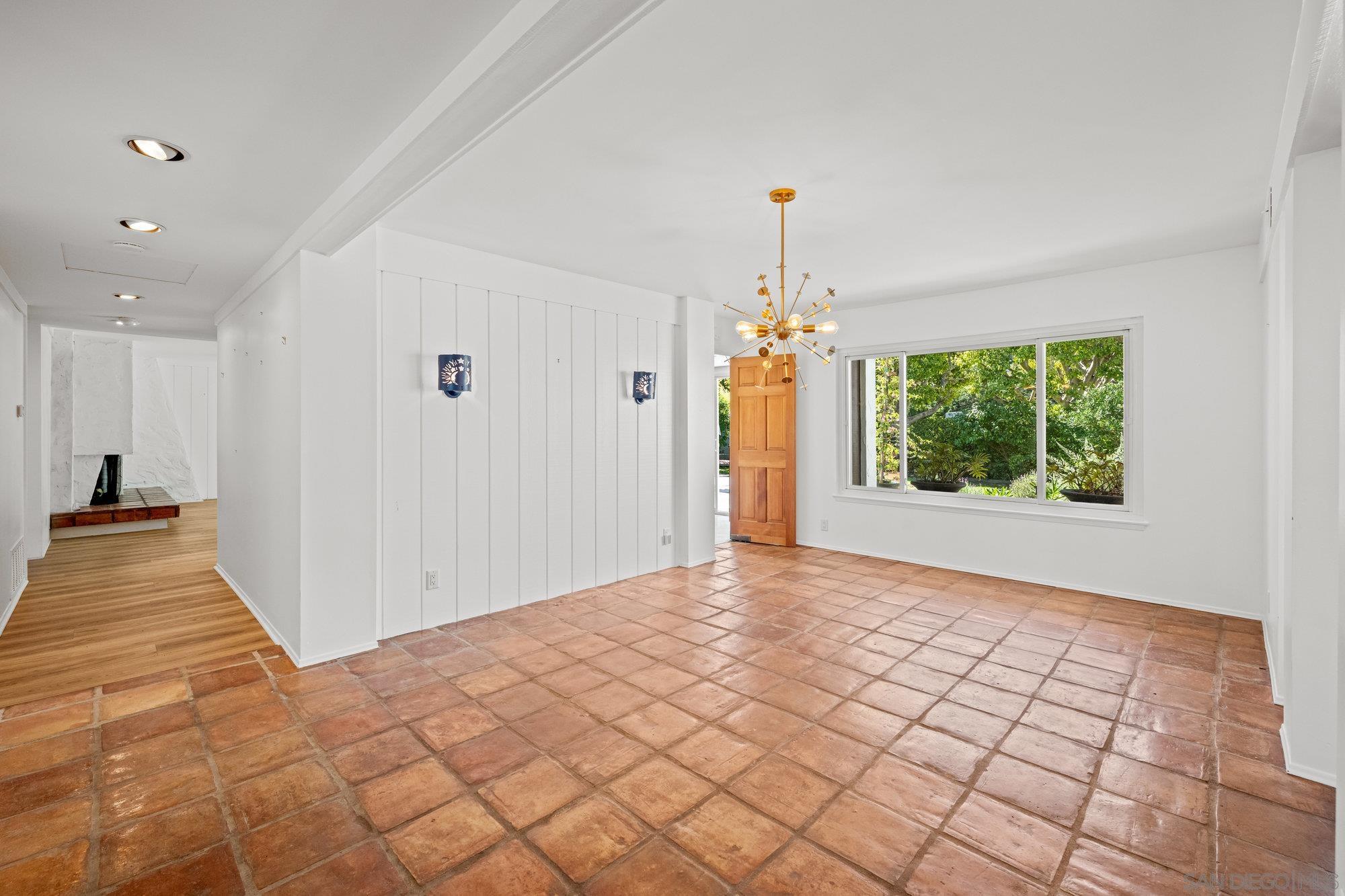 Detail Gallery Image 5 of 28 For 1640  El Paso Real, La Jolla,  CA 92037 - 4 Beds | 3/1 Baths