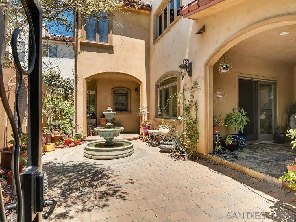 Detail Gallery Image 2 of 37 For 911  4th St, Coronado,  CA 92118 - 4 Beds | 4 Baths