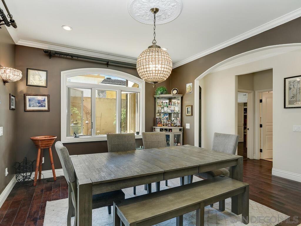 Detail Gallery Image 13 of 37 For 911  4th St, Coronado,  CA 92118 - 4 Beds | 4 Baths