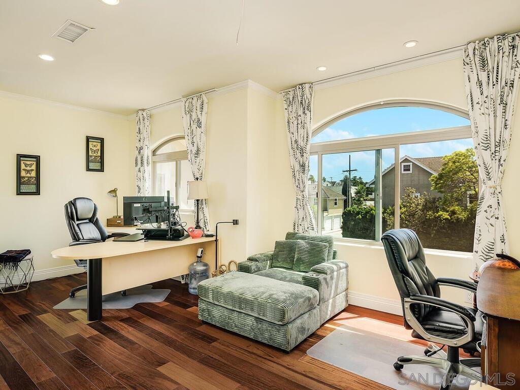 Detail Gallery Image 25 of 37 For 911  4th St, Coronado,  CA 92118 - 4 Beds | 4 Baths