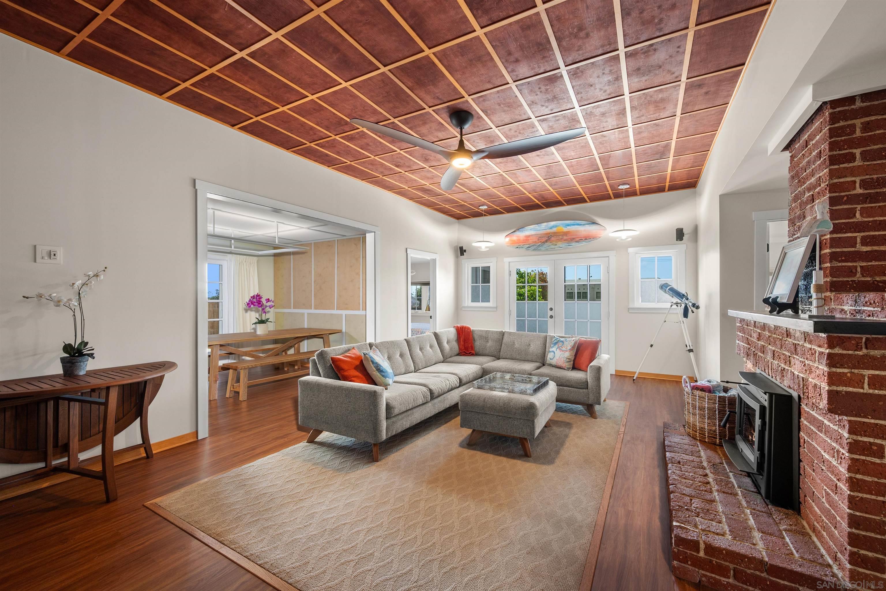 Detail Gallery Image 16 of 42 For 1971  Ebers Street, San Diego,  CA 92107 - 3 Beds | 2 Baths