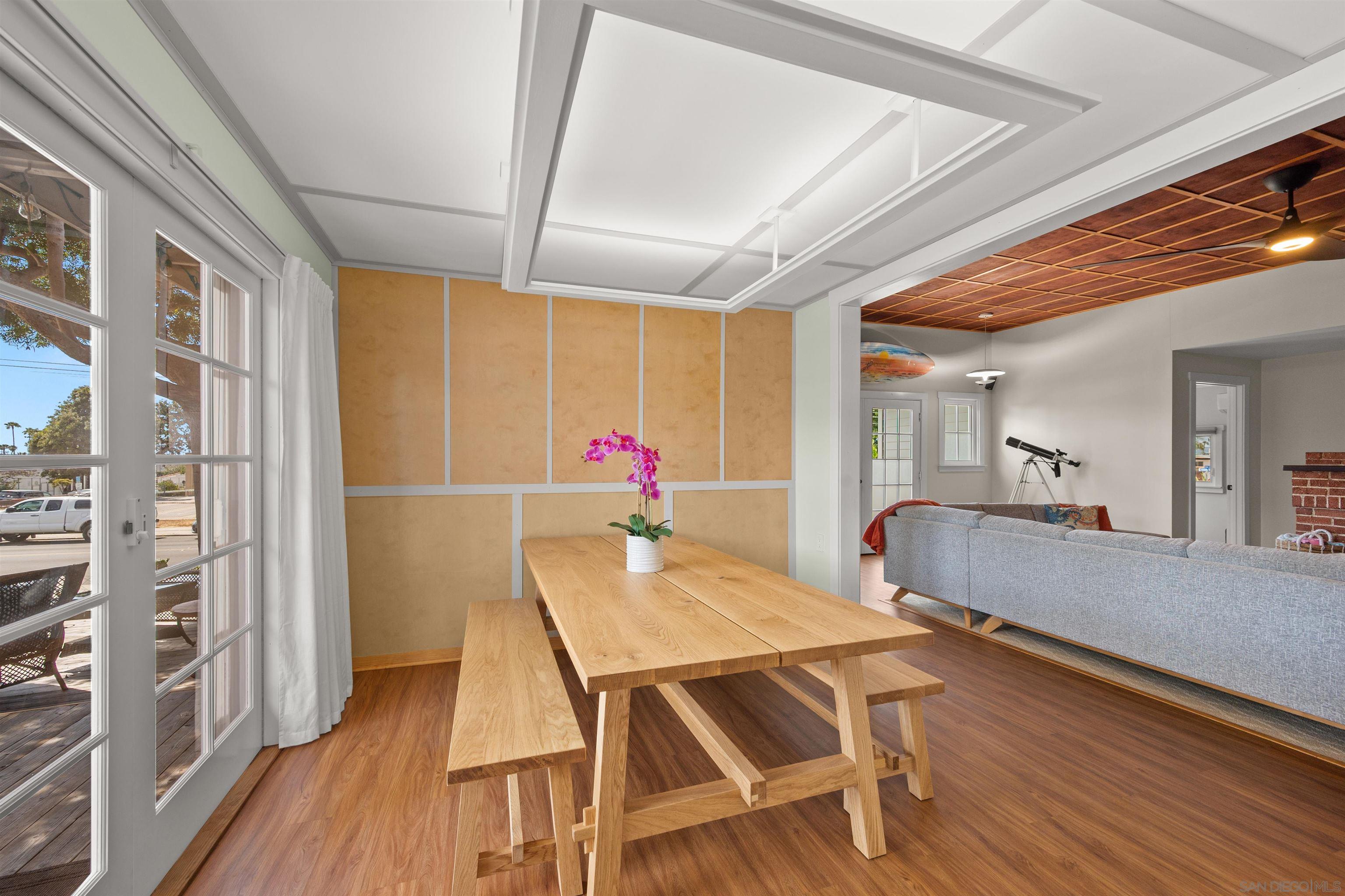 Detail Gallery Image 18 of 42 For 1971  Ebers Street, San Diego,  CA 92107 - 3 Beds | 2 Baths