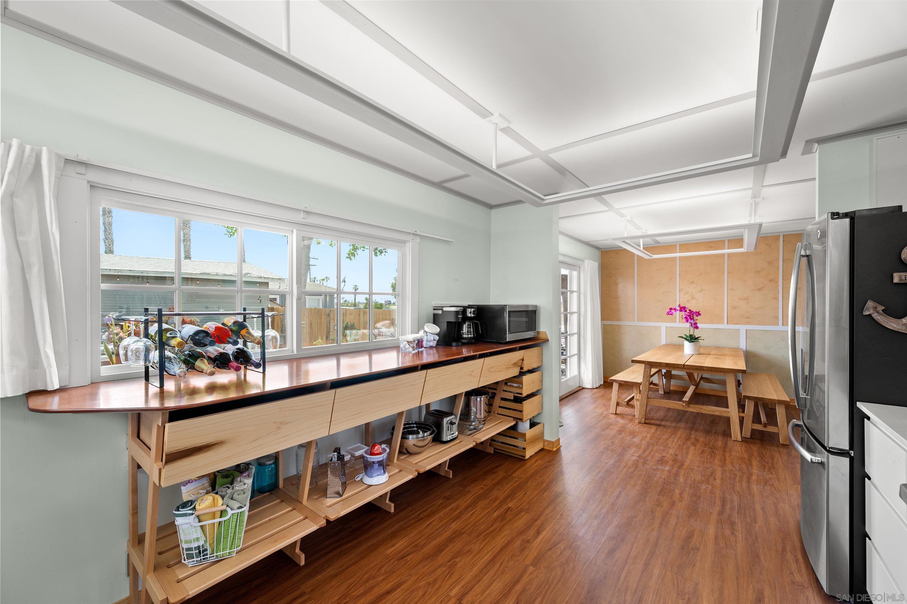 Detail Gallery Image 22 of 42 For 1971  Ebers Street, San Diego,  CA 92107 - 3 Beds | 2 Baths