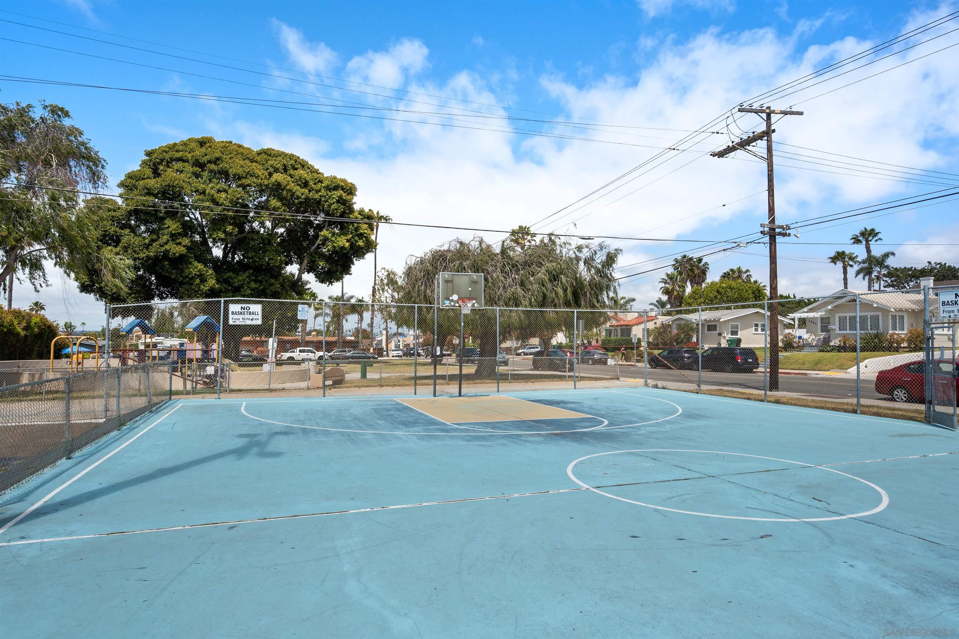 Detail Gallery Image 38 of 42 For 1971  Ebers Street, San Diego,  CA 92107 - 3 Beds | 2 Baths