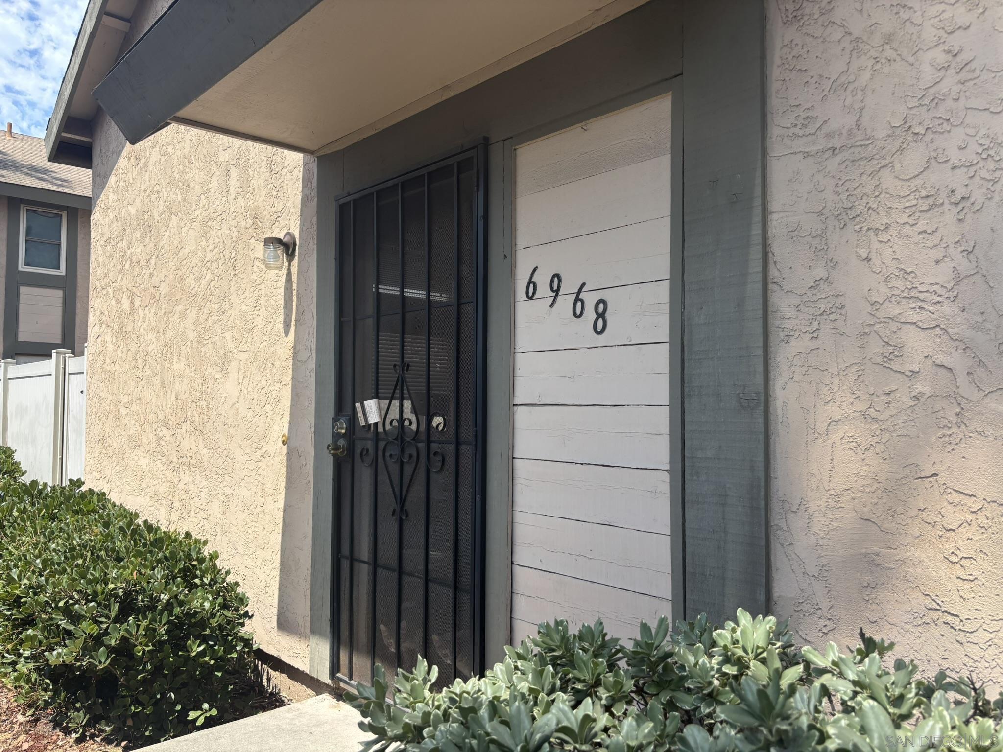 Front Image Thumbnail for SD250038763