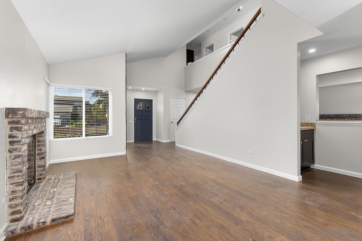 Detail Gallery Image 7 of 34 For 4041  Tynebourne Cir, San Diego,  CA 92130 - 4 Beds | 2/1 Baths