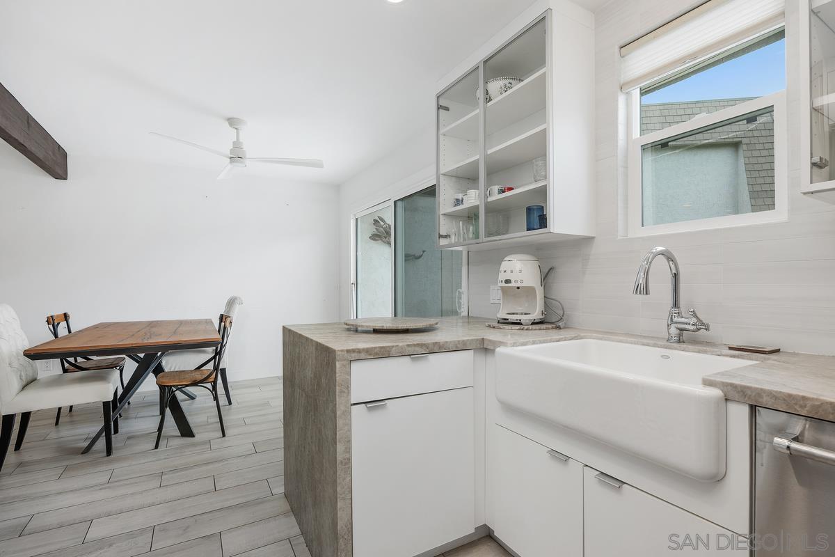 Detail Gallery Image 16 of 32 For Stevens, Solana Beach,  CA 92075 - 2 Beds | 2 Baths