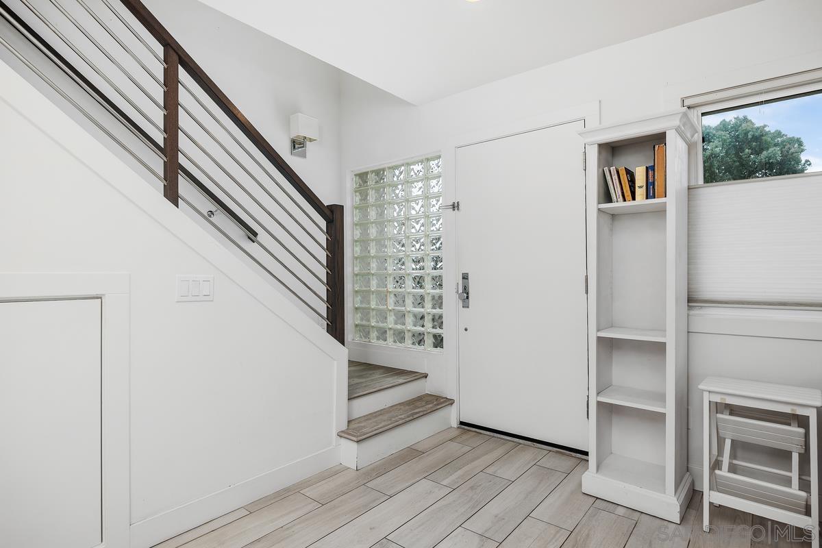 Detail Gallery Image 6 of 32 For Stevens, Solana Beach,  CA 92075 - 2 Beds | 2 Baths