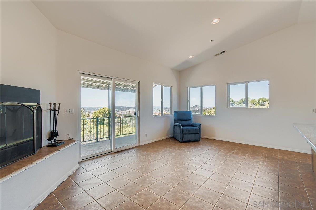 Detail Gallery Image 8 of 47 For 13622  Coyote Vista Way, Jamul,  CA 91935 - 3 Beds | 2/1 Baths