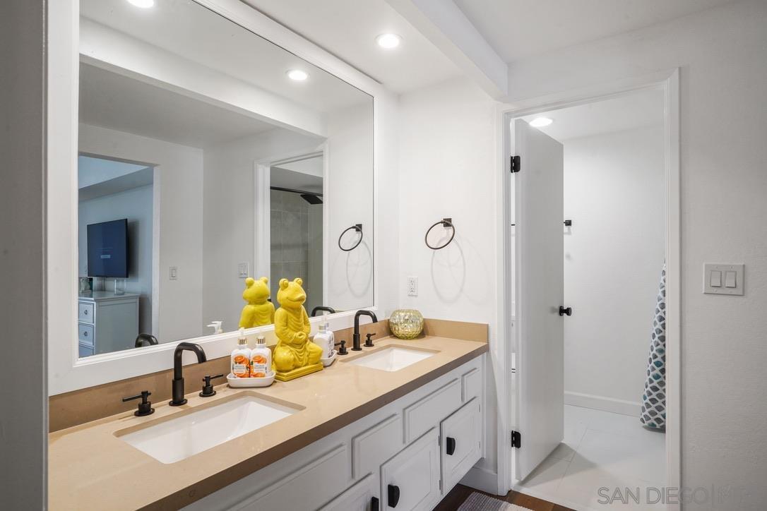 Detail Gallery Image 24 of 49 For 13053  Caminito Del Rocio, Del Mar,  CA 92014 - 3 Beds | 3/1 Baths