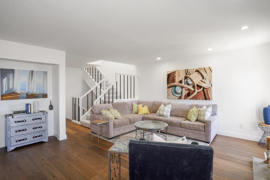 Detail Gallery Image 9 of 49 For 13053  Caminito Del Rocio, Del Mar,  CA 92014 - 3 Beds | 3/1 Baths