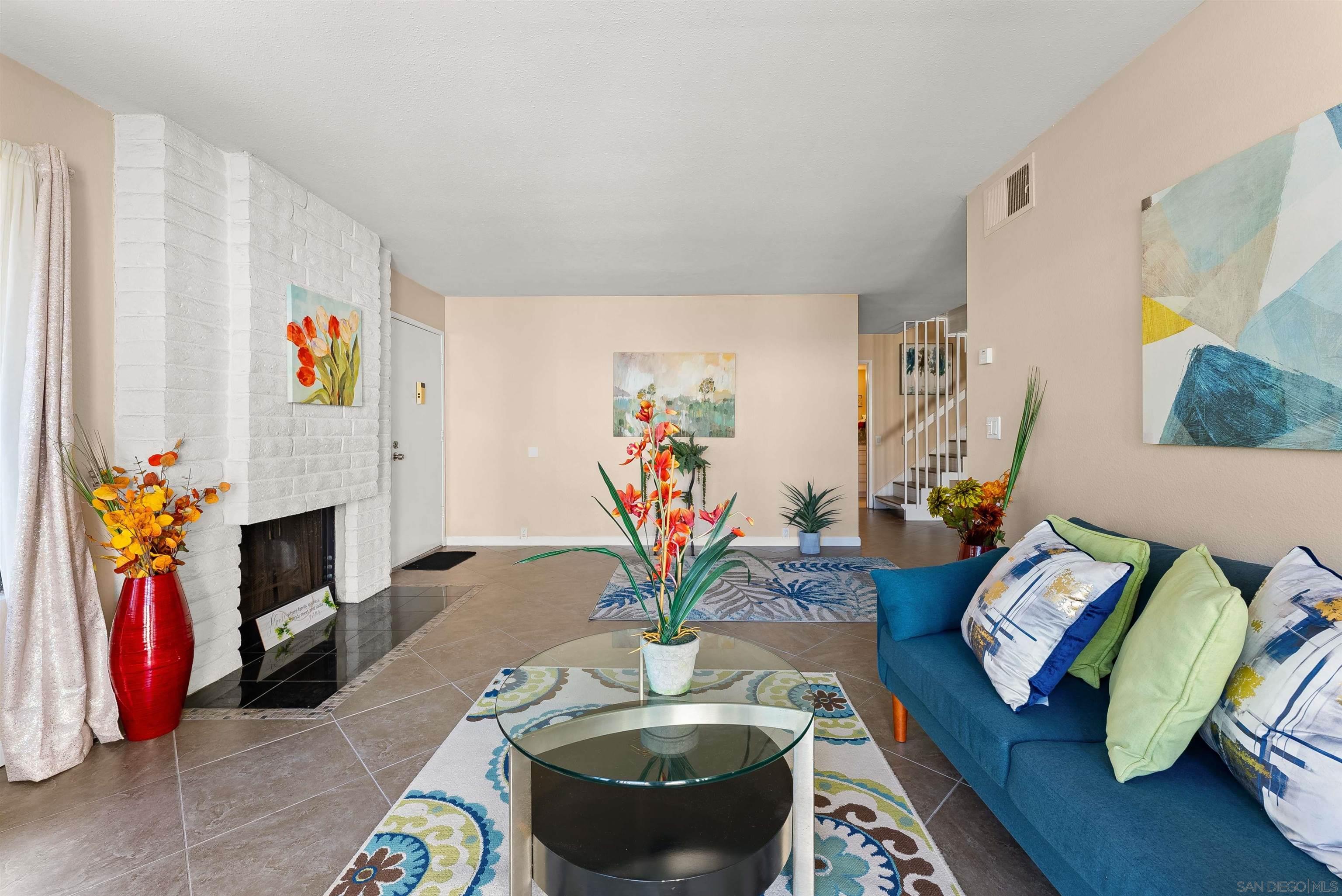 Detail Gallery Image 5 of 29 For 3965  Camino Lindo, San Diego,  CA 92122 - 4 Beds | 2 Baths
