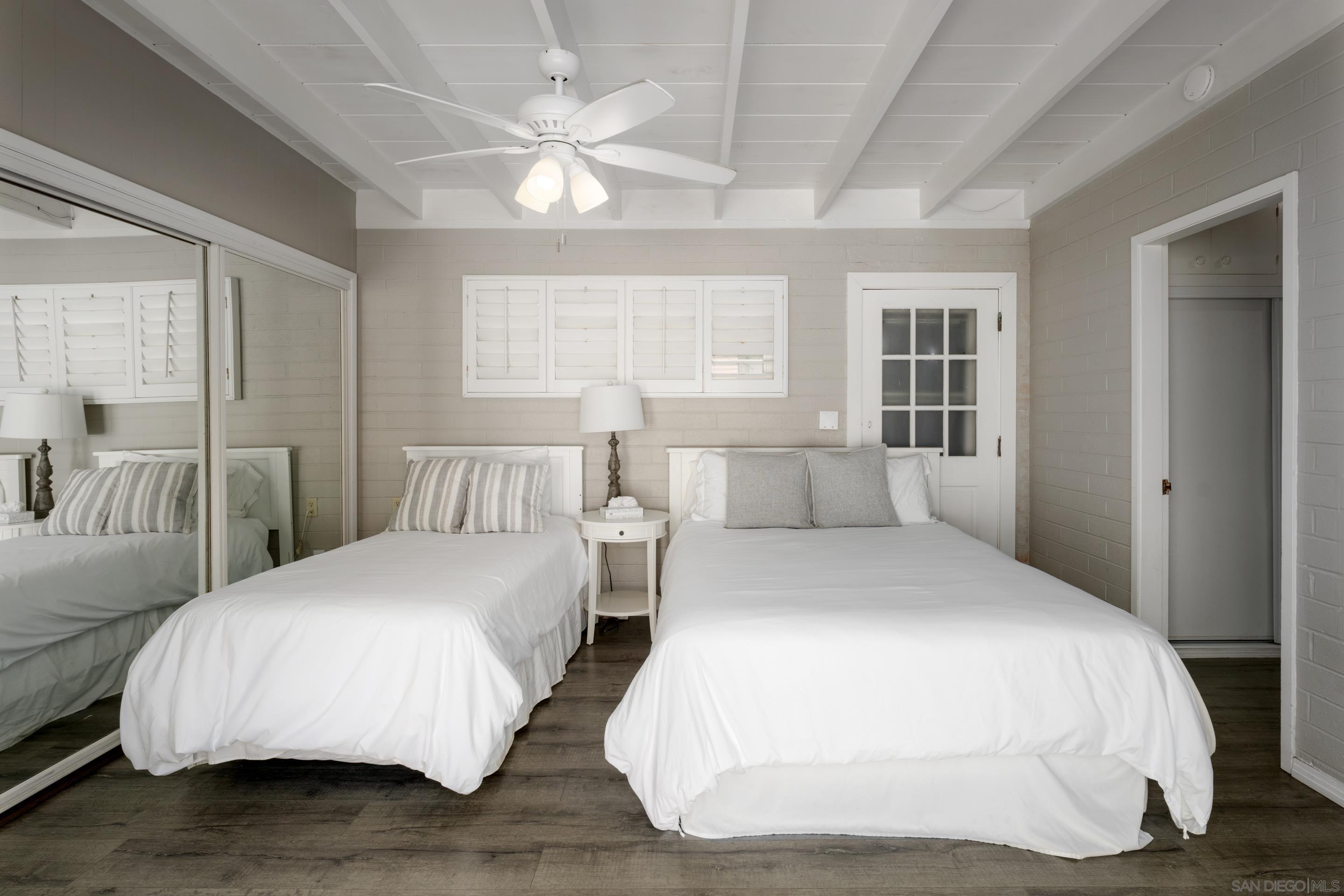 Detail Gallery Image 15 of 37 For 1834-1836  Ocean Front, Del Mar,  CA 92014 - 6 Beds | 4/1 Baths