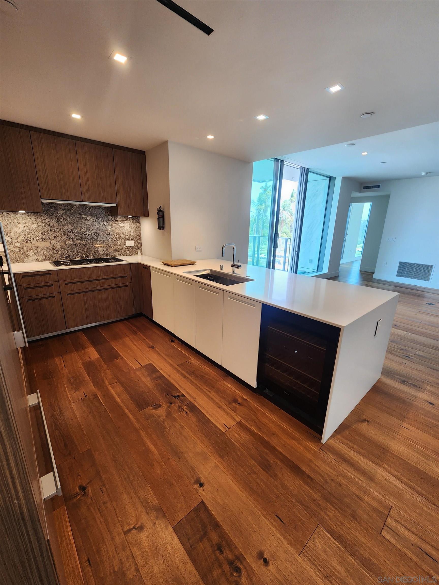 Detail Gallery Image 5 of 20 For 2855  5th Ave  402, San Diego,  CA 92103 - 2 Beds | 2 Baths