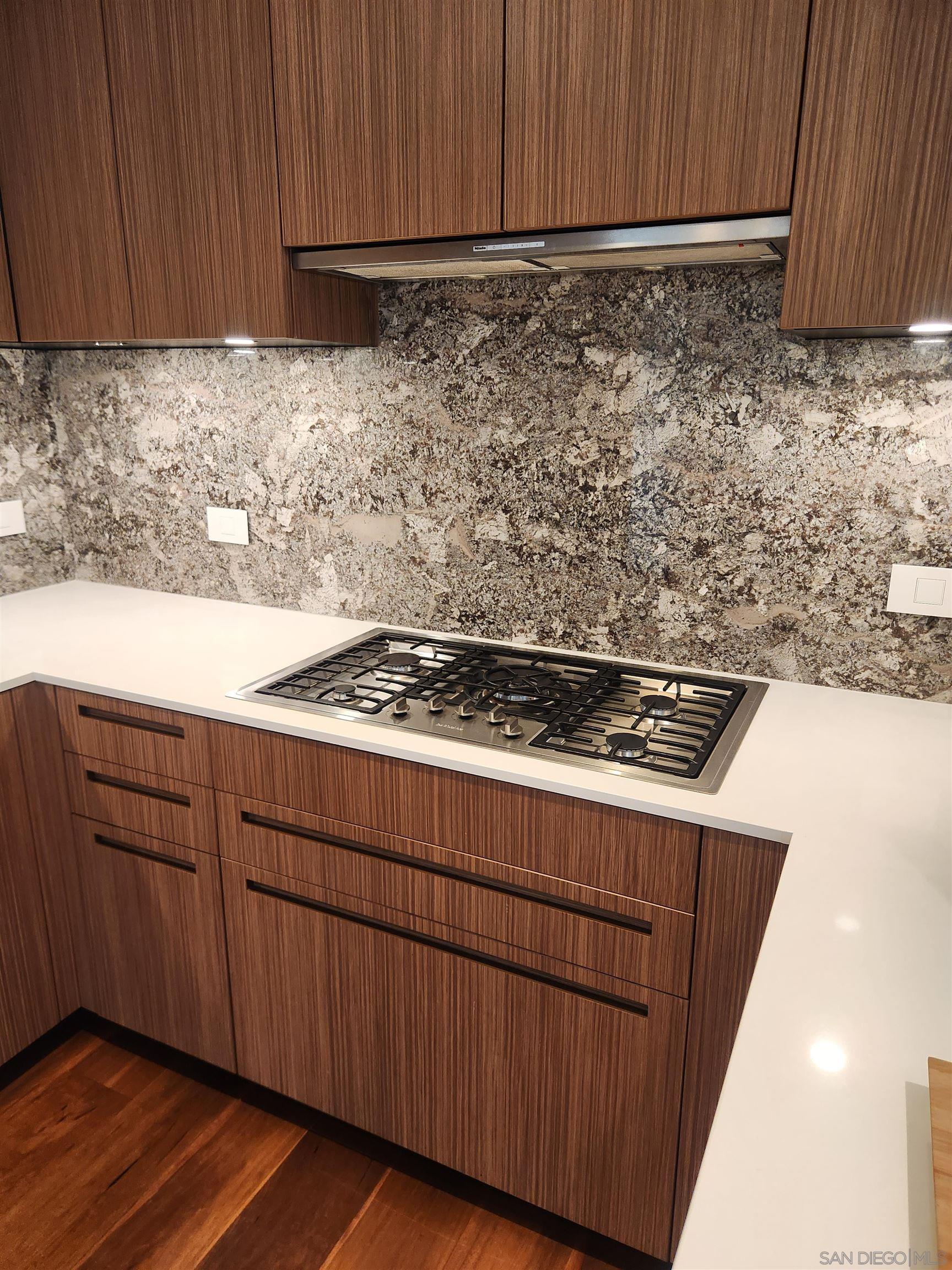 Detail Gallery Image 8 of 20 For 2855  5th Ave  402, San Diego,  CA 92103 - 2 Beds | 2 Baths