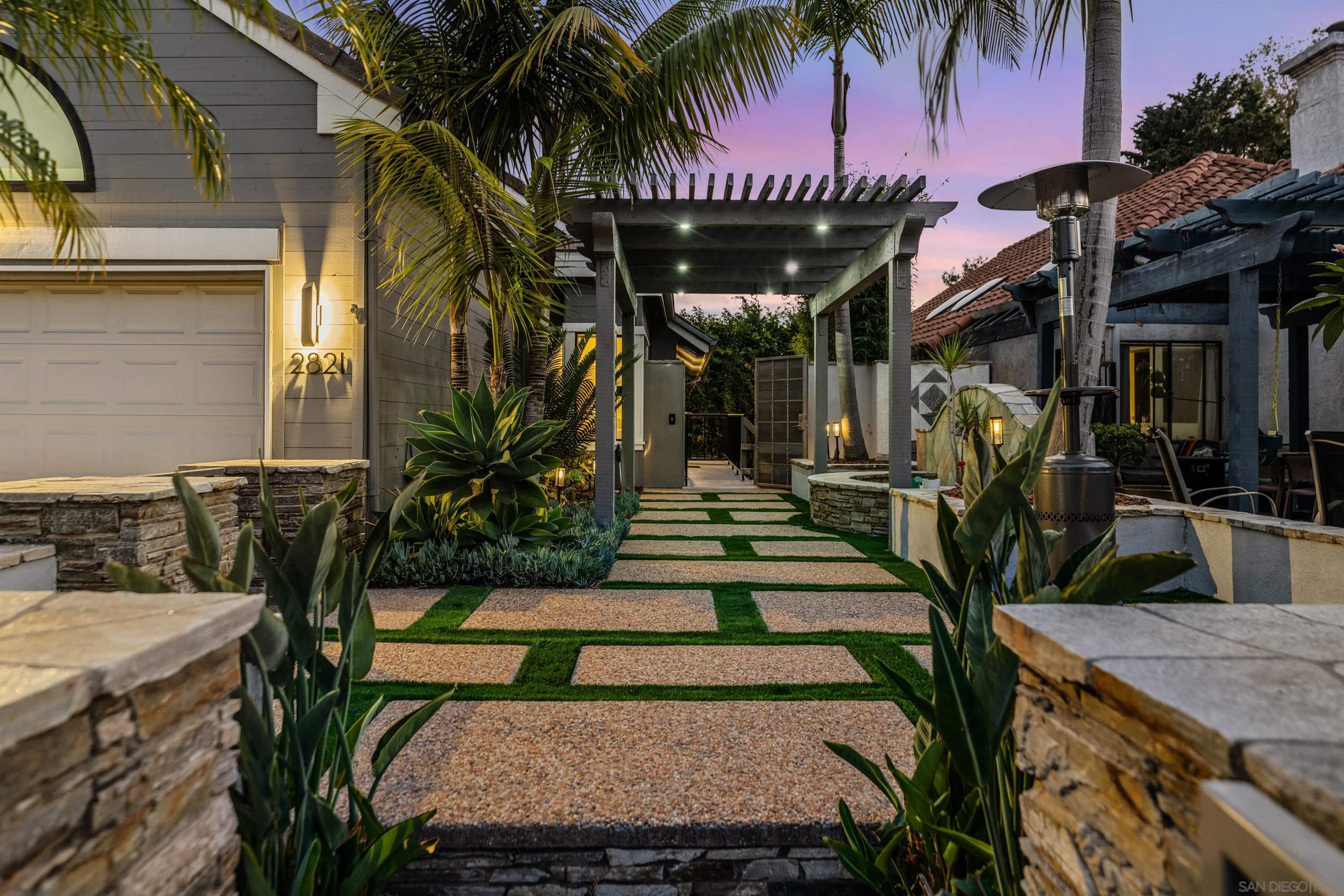 Front Image Thumbnail for SD250038979