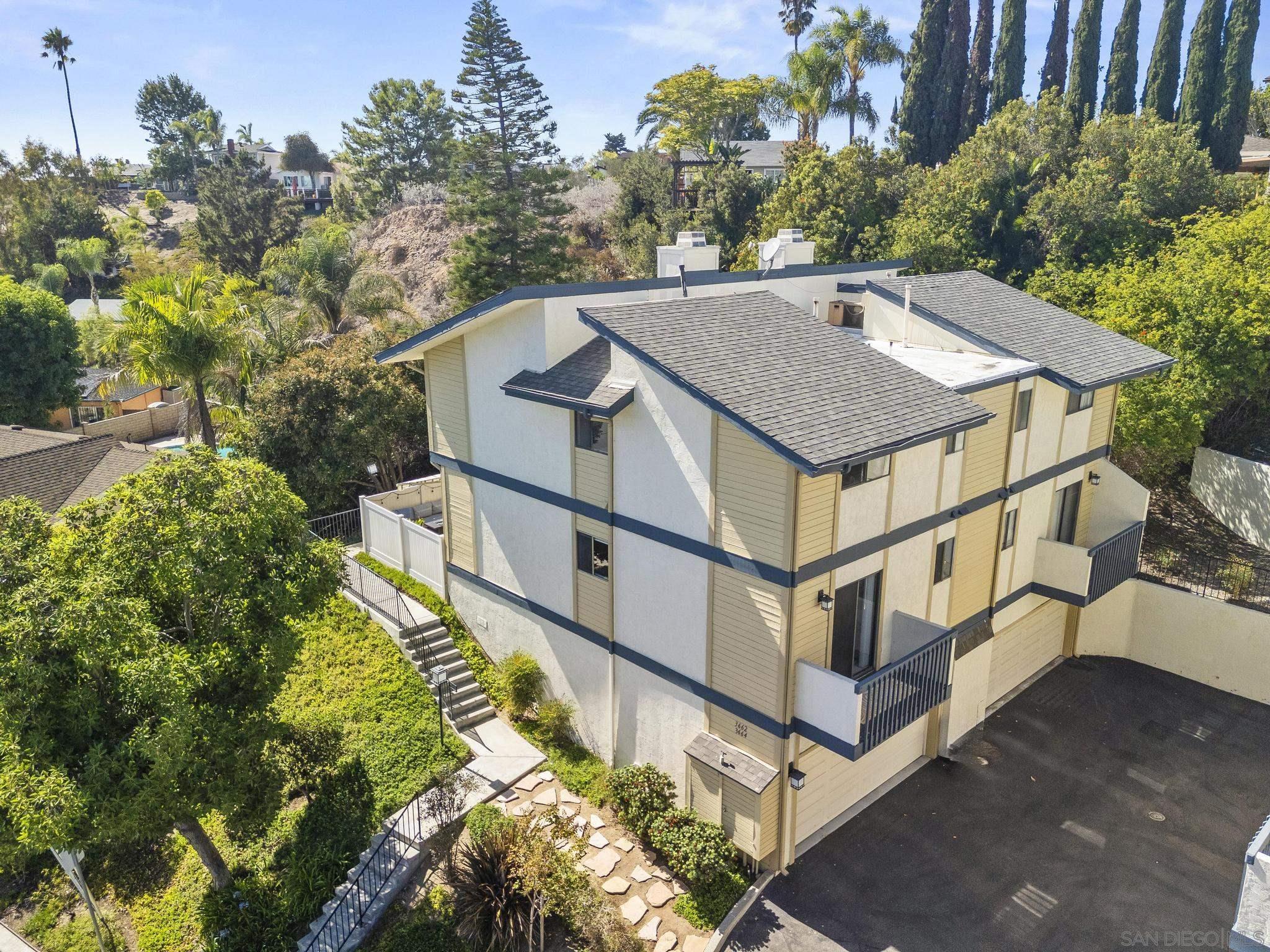 Front Image Thumbnail for SD250038993