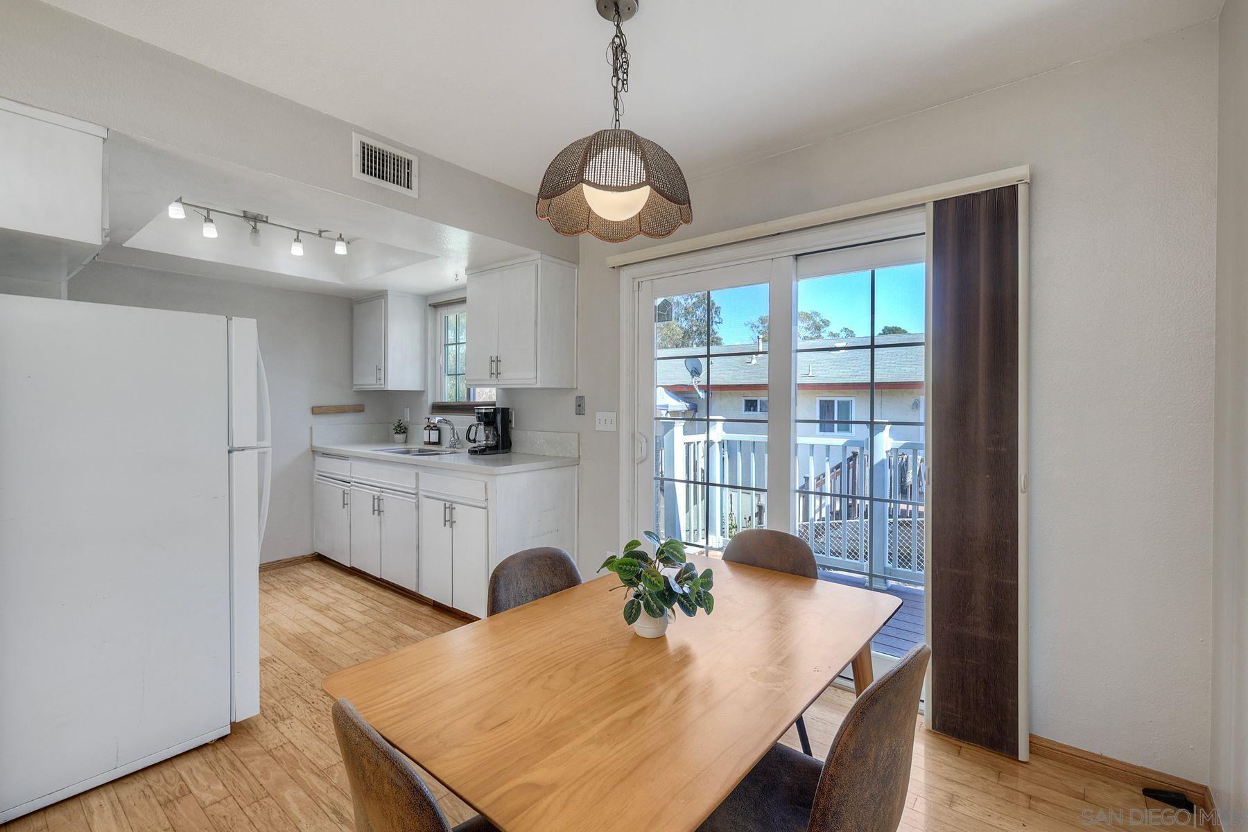 Detail Gallery Image 7 of 22 For 5091  Guava Ave, La Mesa,  CA 91942 - 3 Beds | 2 Baths