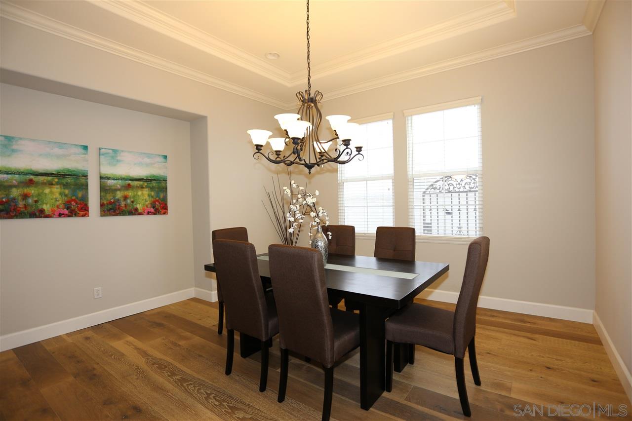 Detail Gallery Image 5 of 25 For 13121  Dressage Ln, San Diego,  CA 92130 - 6 Beds | 4/1 Baths