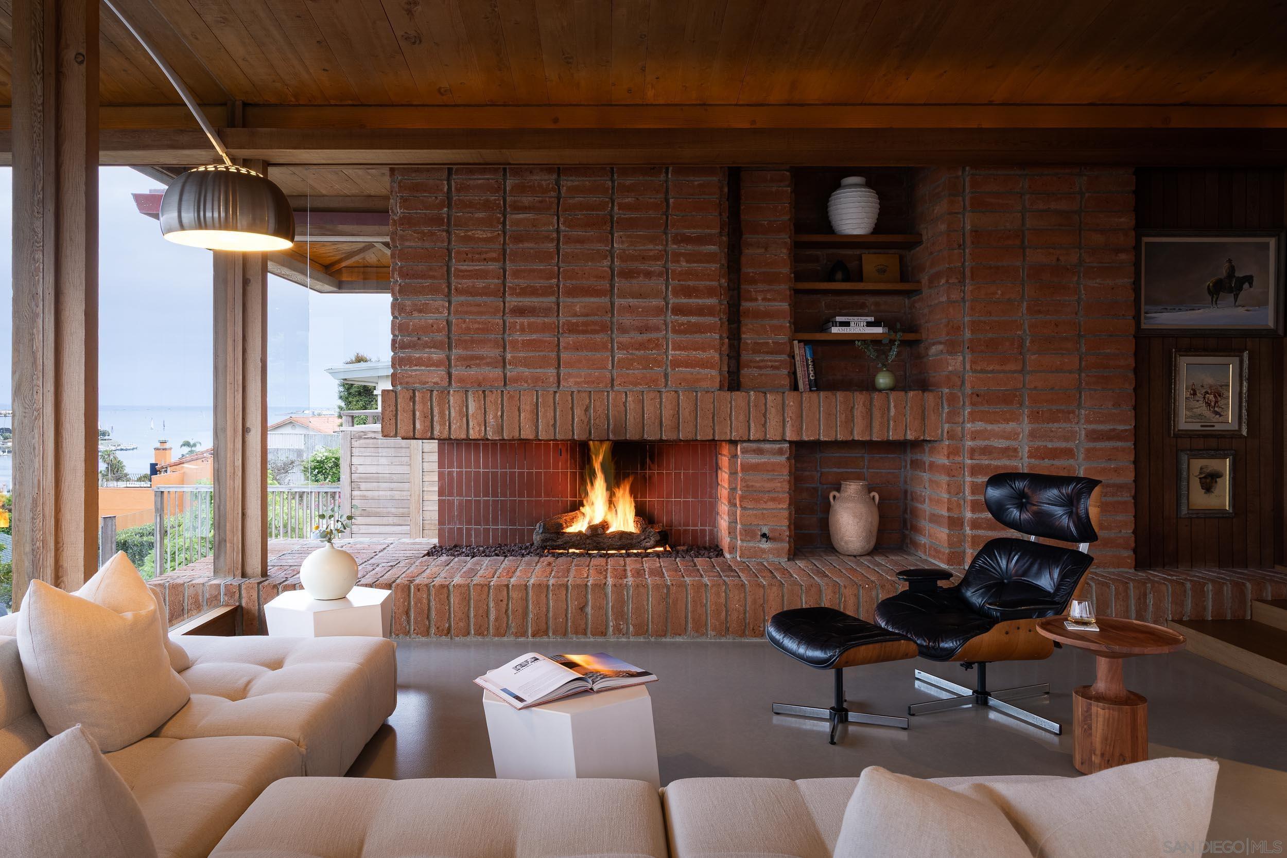 Detail Gallery Image 21 of 33 For 3016  Rogers Street, San Diego,  CA 92106 - 3 Beds | 3/1 Baths