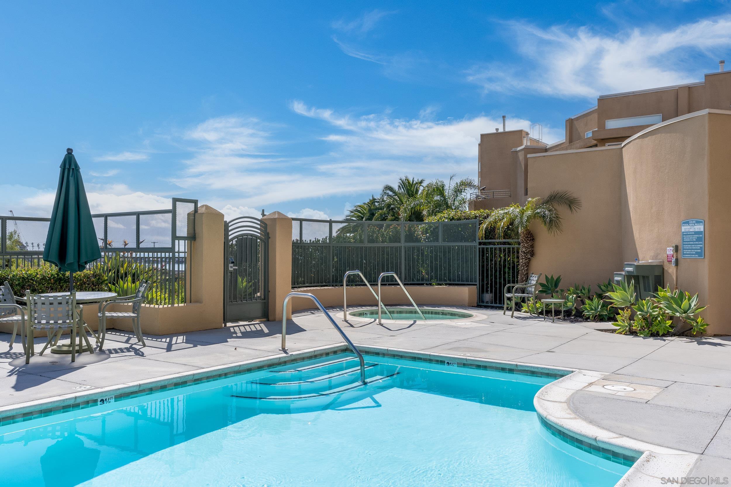 Detail Gallery Image 25 of 43 For 4025  Canario St  140, Carlsbad,  CA 92008 - 2 Beds | 2 Baths