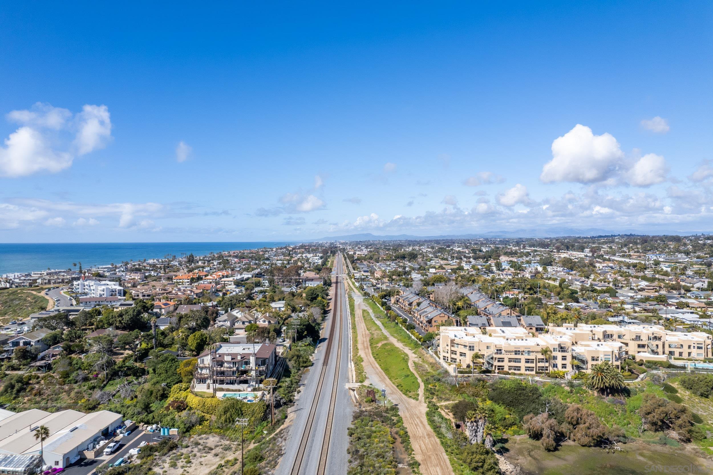 Detail Gallery Image 34 of 43 For 4025  Canario St  140, Carlsbad,  CA 92008 - 2 Beds | 2 Baths