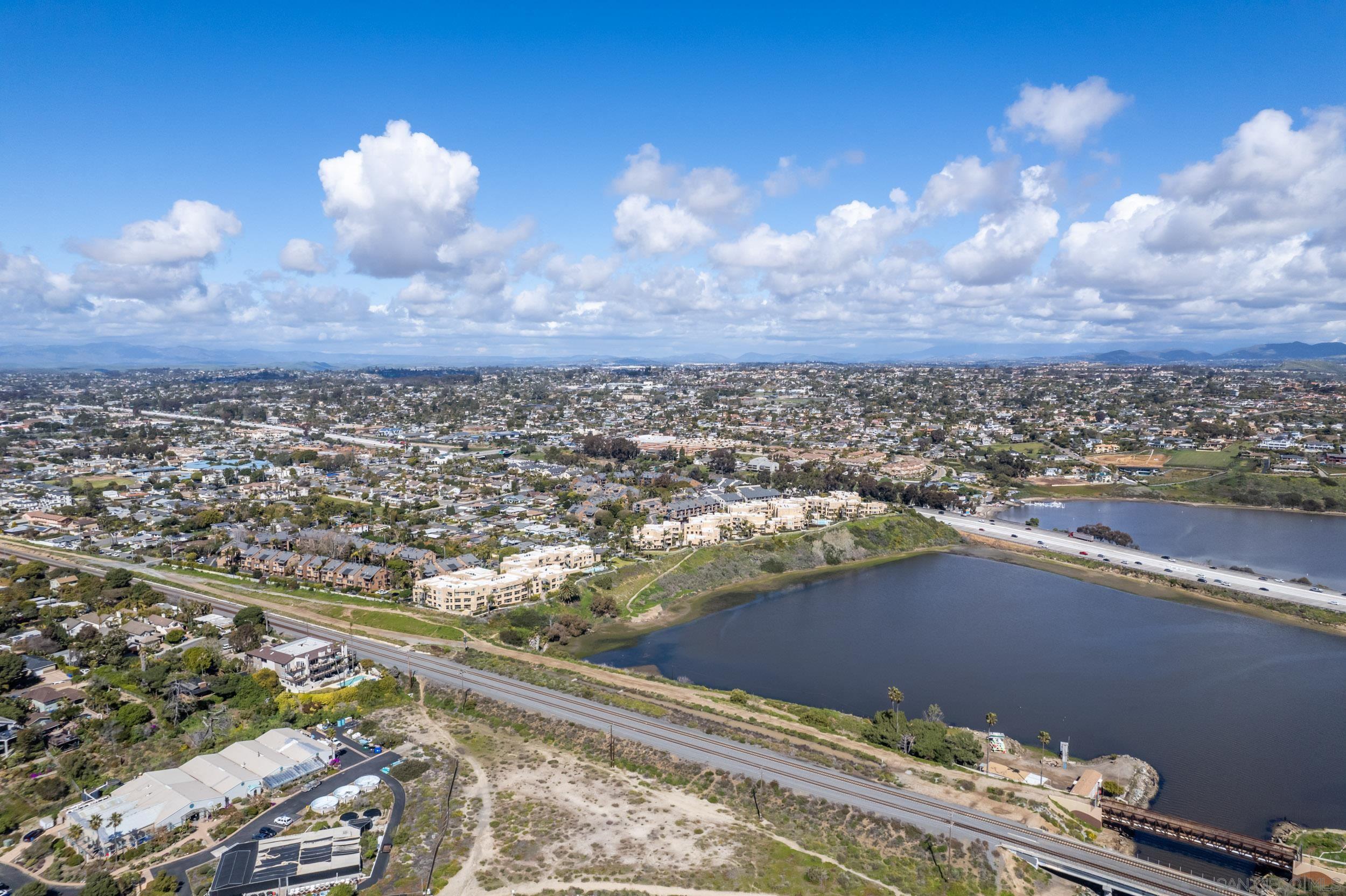 Detail Gallery Image 39 of 43 For 4025  Canario St  140, Carlsbad,  CA 92008 - 2 Beds | 2 Baths