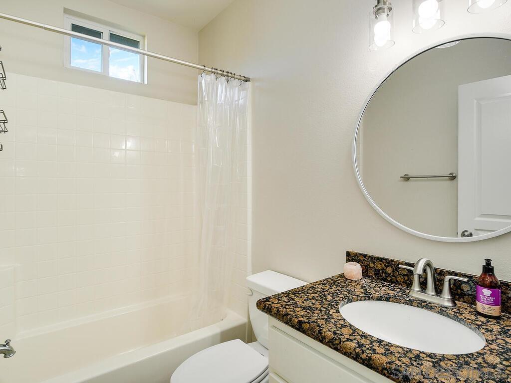 Detail Gallery Image 21 of 24 For 751  Paradise Way, National City,  CA 91950 - 2 Beds | 2 Baths