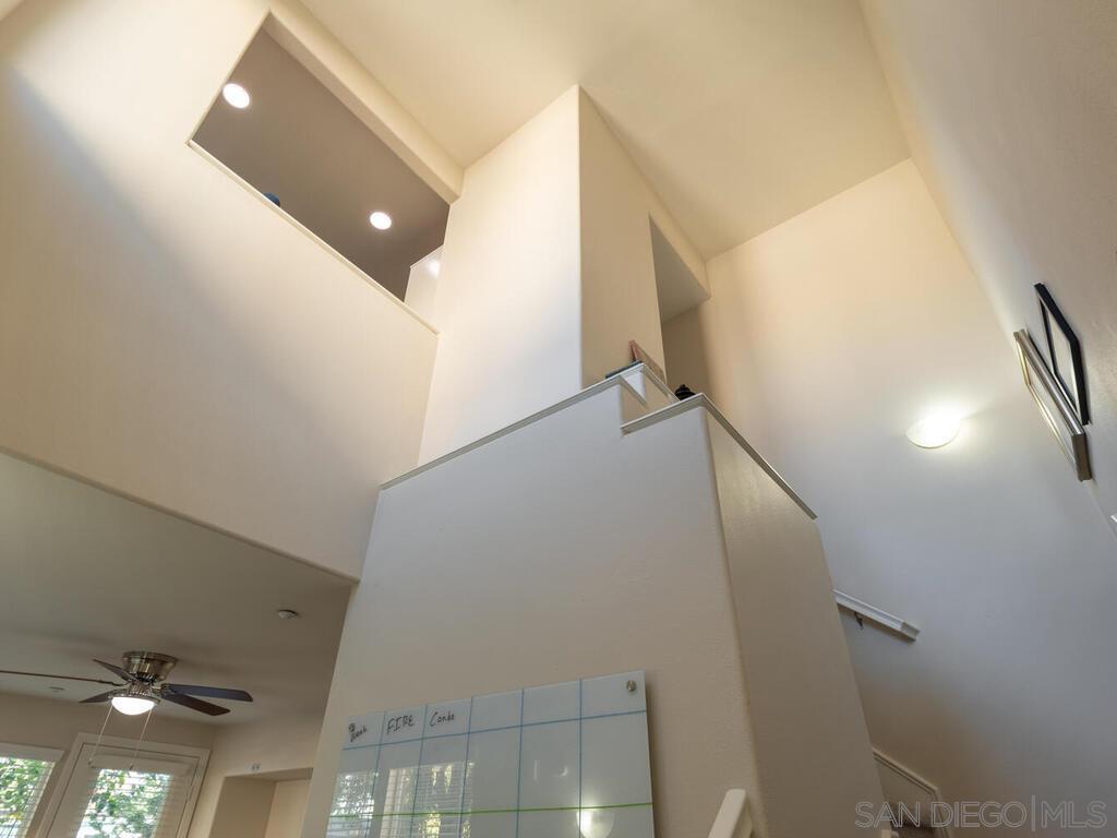 Detail Gallery Image 6 of 24 For 751  Paradise Way, National City,  CA 91950 - 2 Beds | 2 Baths