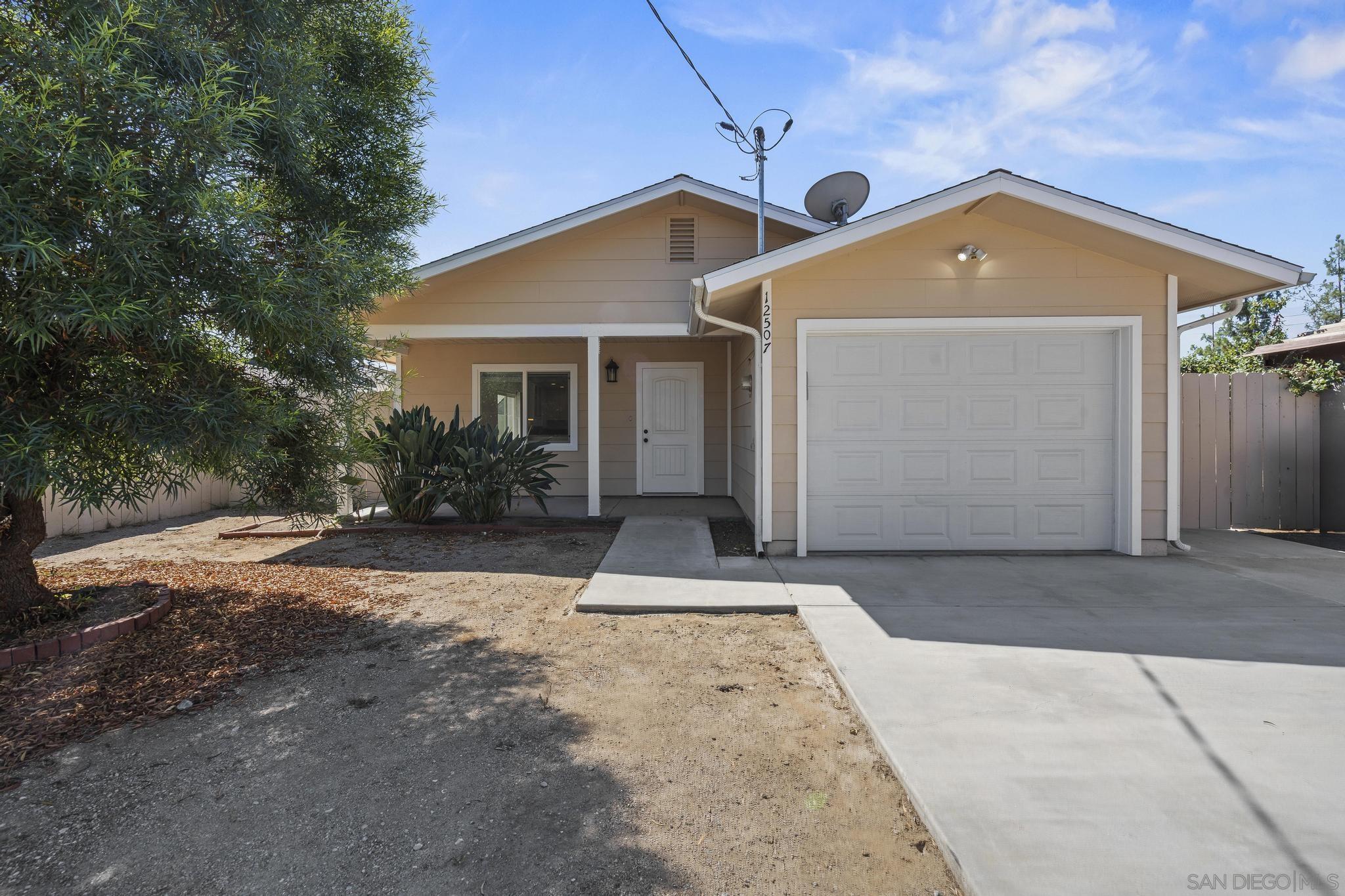 Front Image Thumbnail for SD250039078