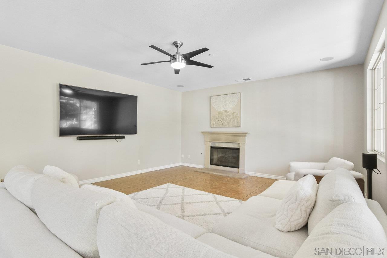 Detail Gallery Image 18 of 73 For 2957  Ranch Gate Rd, Chula Vista,  CA 91914 - 6 Beds | 5/1 Baths