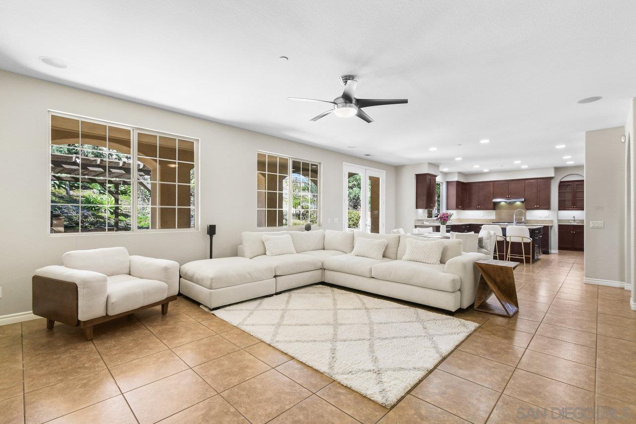 Detail Gallery Image 19 of 73 For 2957  Ranch Gate Rd, Chula Vista,  CA 91914 - 6 Beds | 5/1 Baths