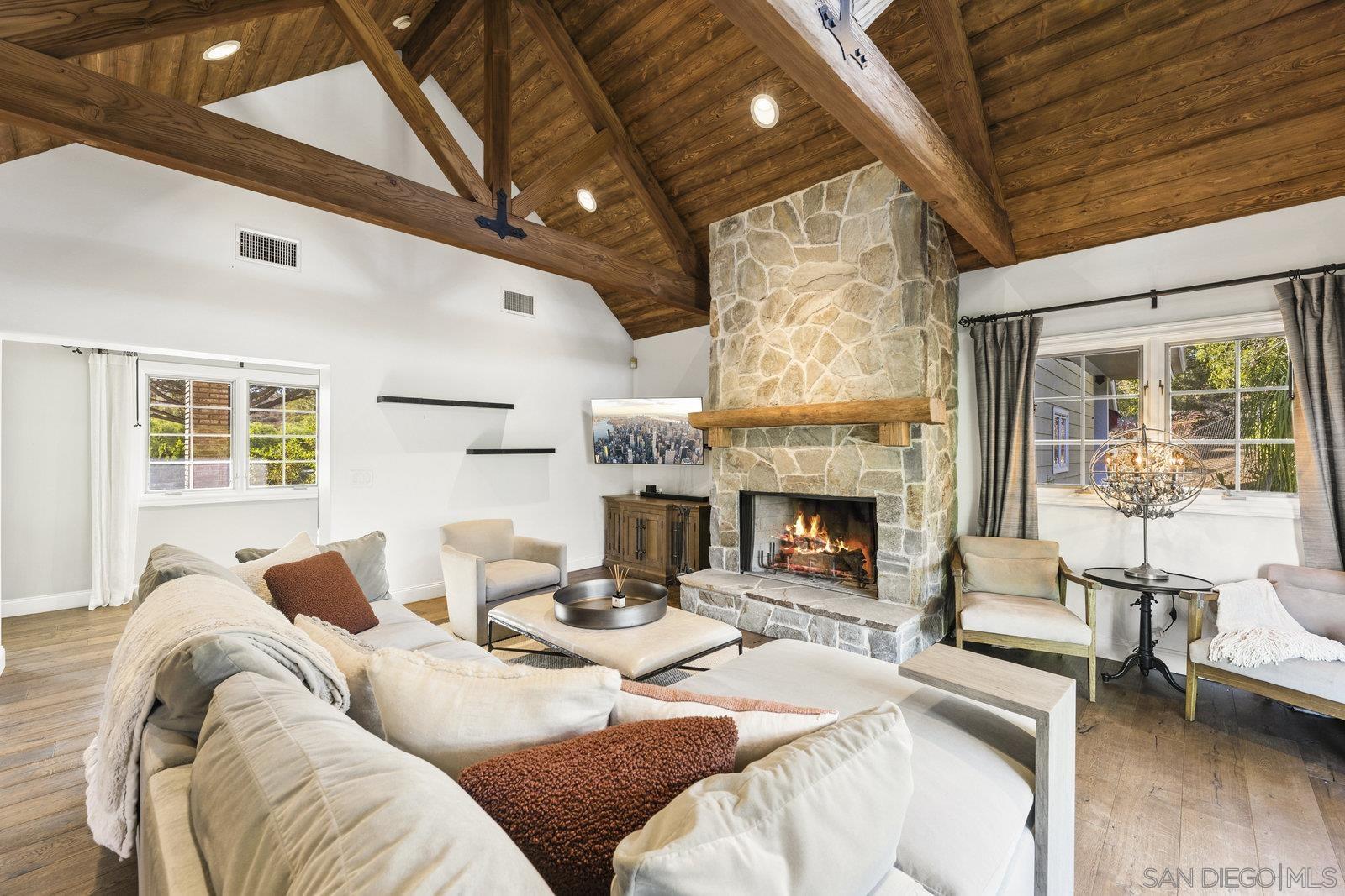 Detail Gallery Image 13 of 50 For 20455  Elfin Forest Road, Escondido,  CA 92029 - 5 Beds | 4 Baths