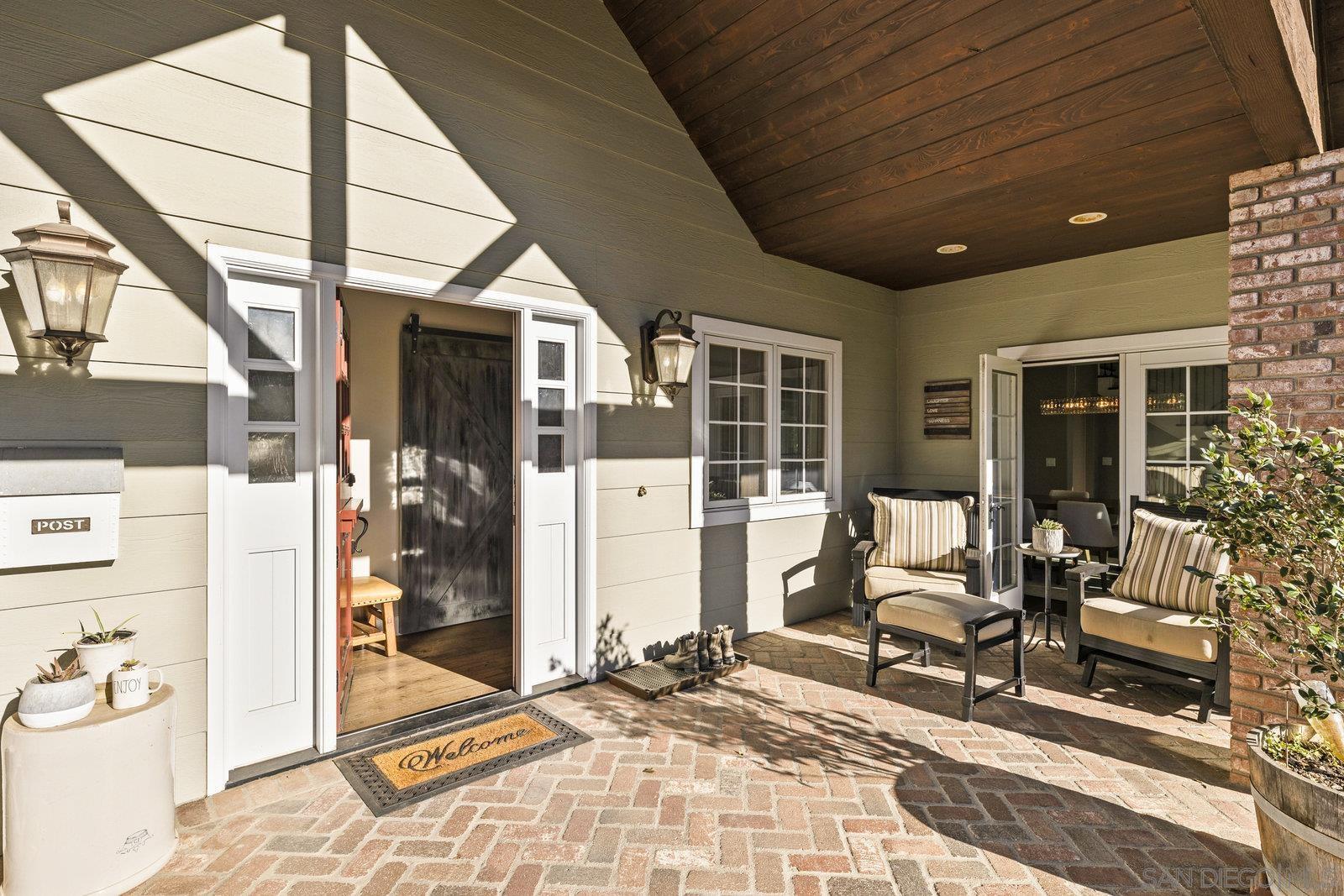 Detail Gallery Image 3 of 50 For 20455  Elfin Forest Road, Escondido,  CA 92029 - 5 Beds | 4 Baths