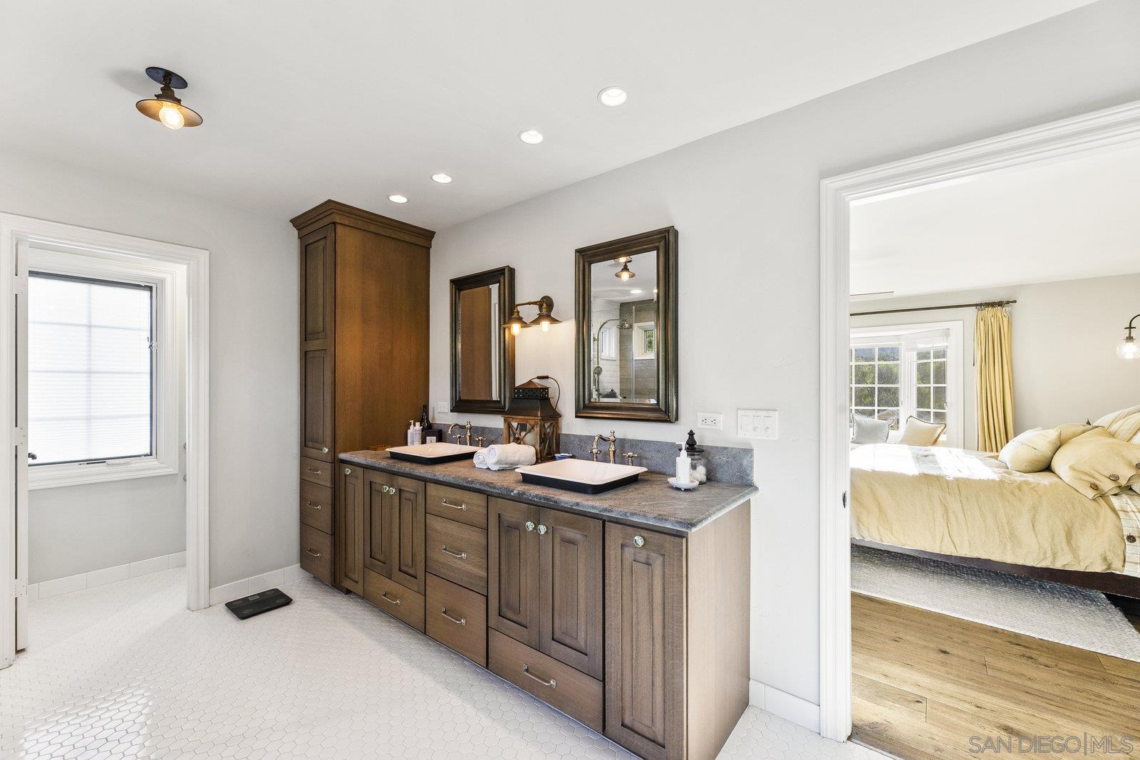 Detail Gallery Image 24 of 50 For 20455  Elfin Forest Road, Escondido,  CA 92029 - 5 Beds | 4 Baths