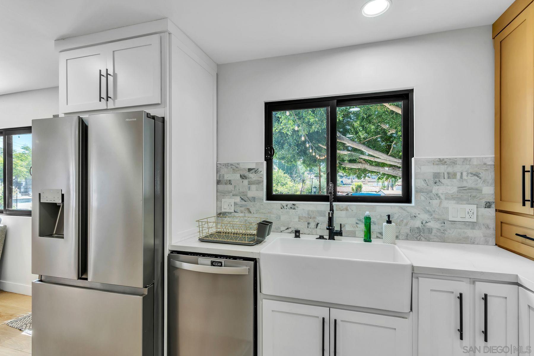 Detail Gallery Image 11 of 58 For 14085  Proctor Valley Road, Jamul,  CA 91935 - 5 Beds | 3 Baths