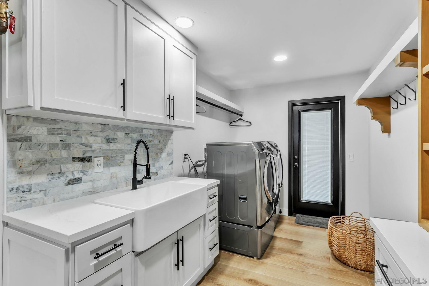 Detail Gallery Image 15 of 58 For 14085  Proctor Valley Road, Jamul,  CA 91935 - 5 Beds | 3 Baths