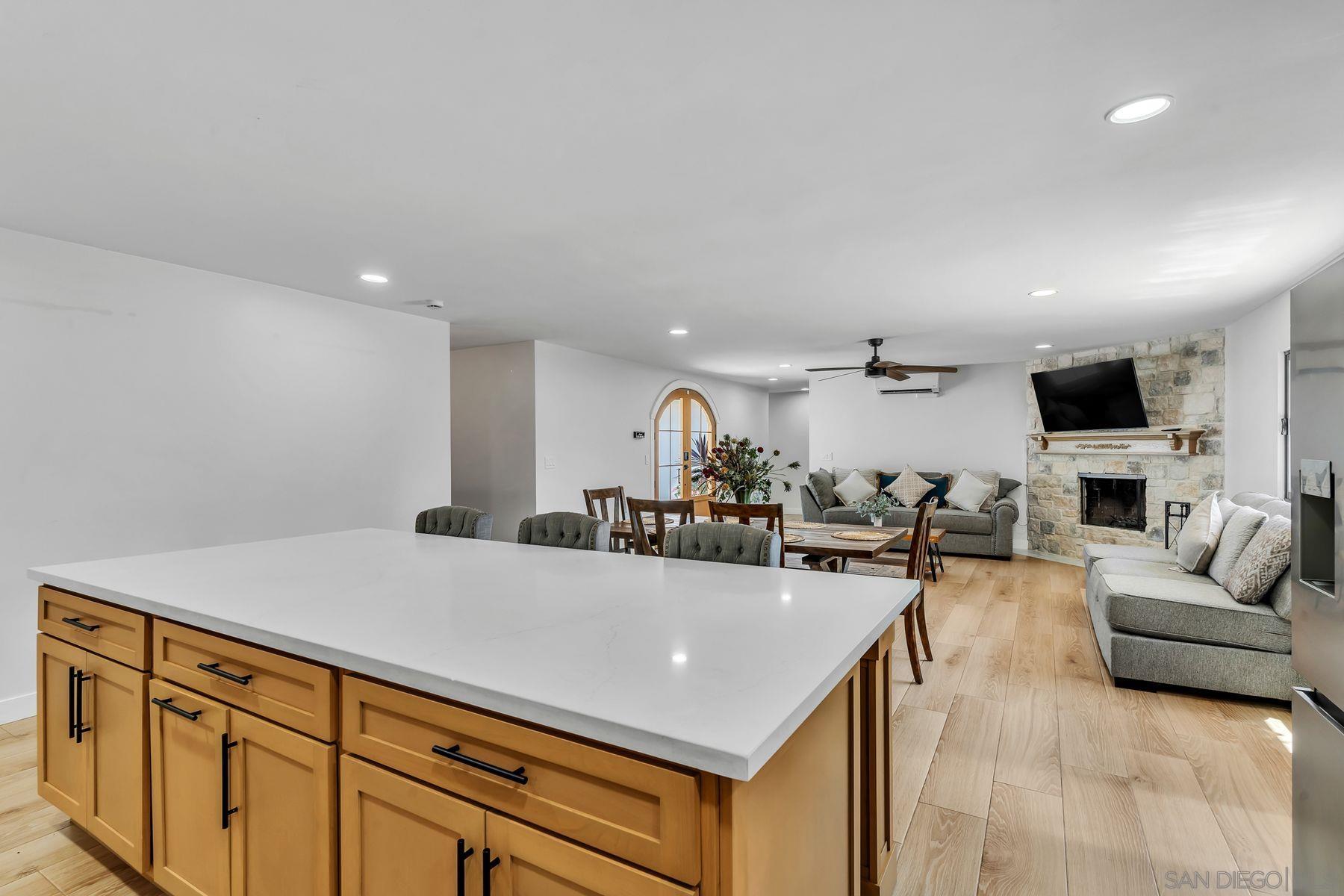 Detail Gallery Image 10 of 58 For 14085  Proctor Valley Road, Jamul,  CA 91935 - 5 Beds | 3 Baths