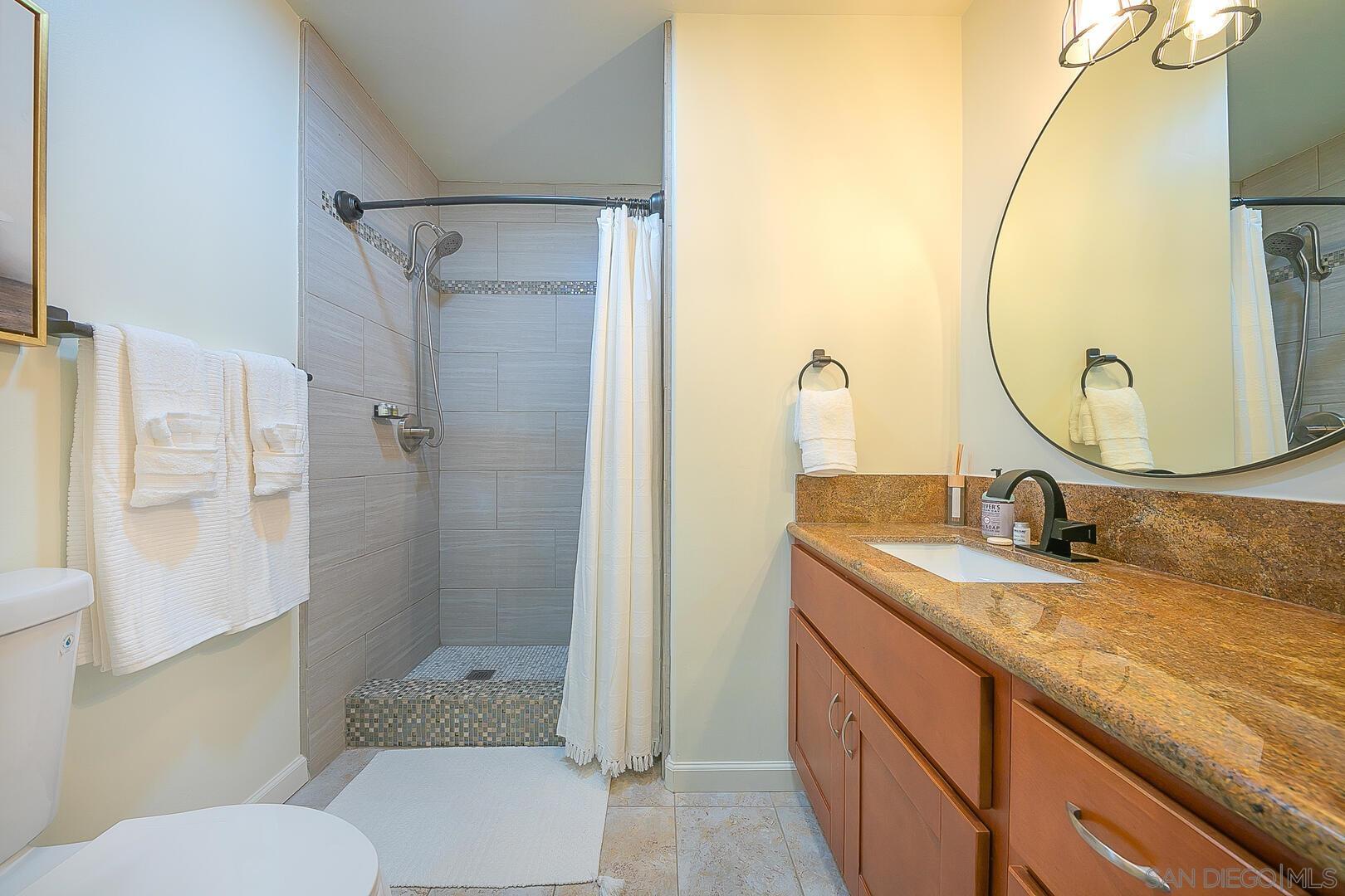 Detail Gallery Image 18 of 35 For 2915  Lawrence Street  9, San Diego,  CA 92106 - 2 Beds | 2 Baths