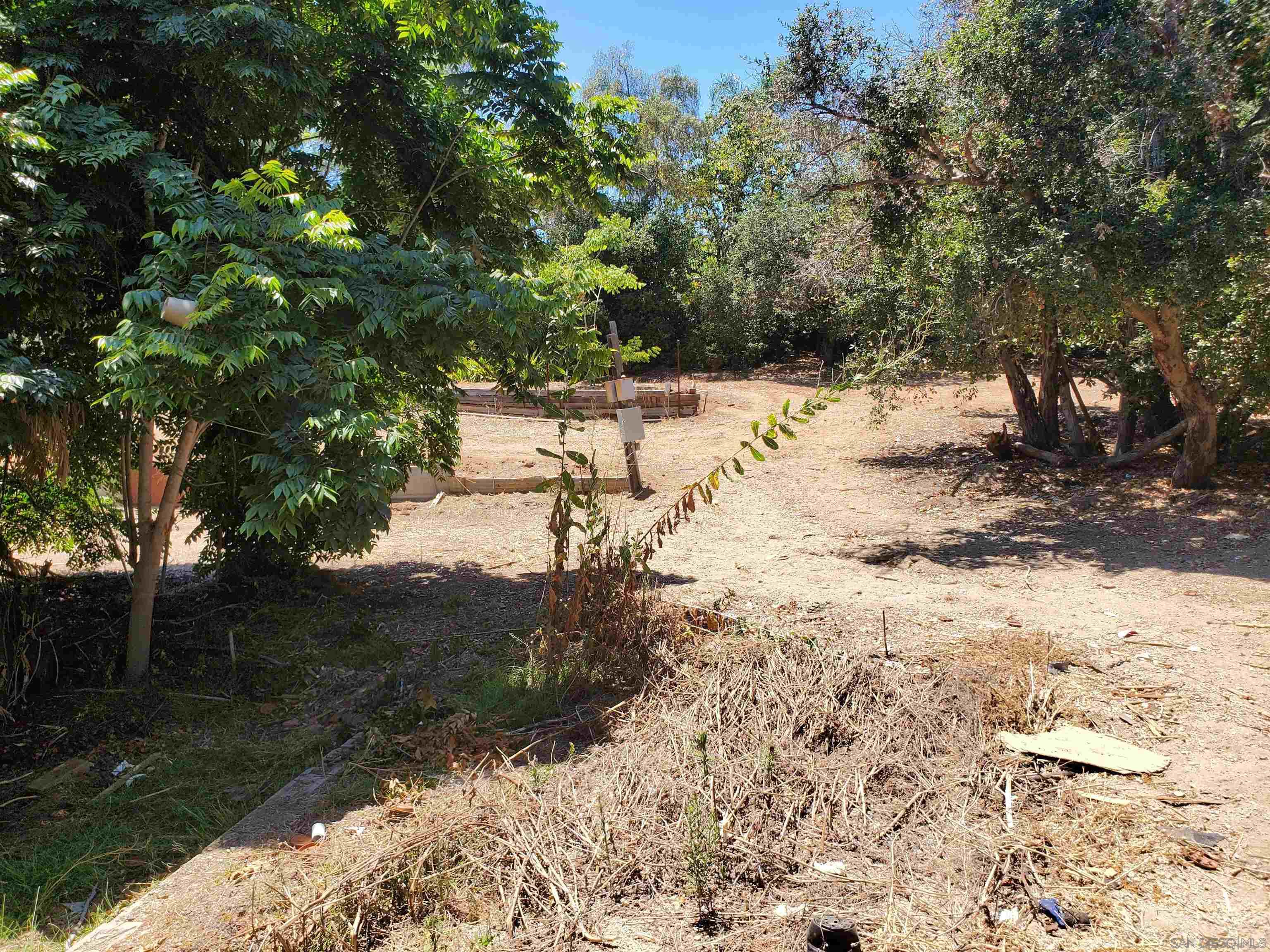 Detail Gallery Image 6 of 14 For 326  Plumosa Ave, Vista,  CA 92083 - 3 Beds | 2 Baths