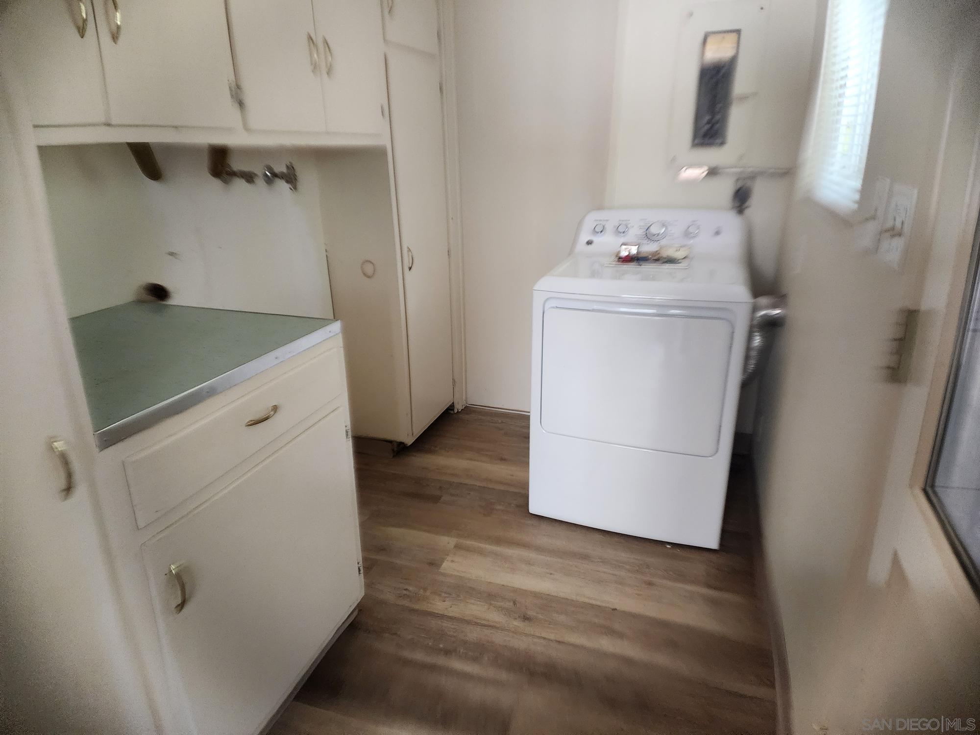 Detail Gallery Image 9 of 22 For 1972  Buena Creek Rd, Vista,  CA 92084 - 3 Beds | 2 Baths