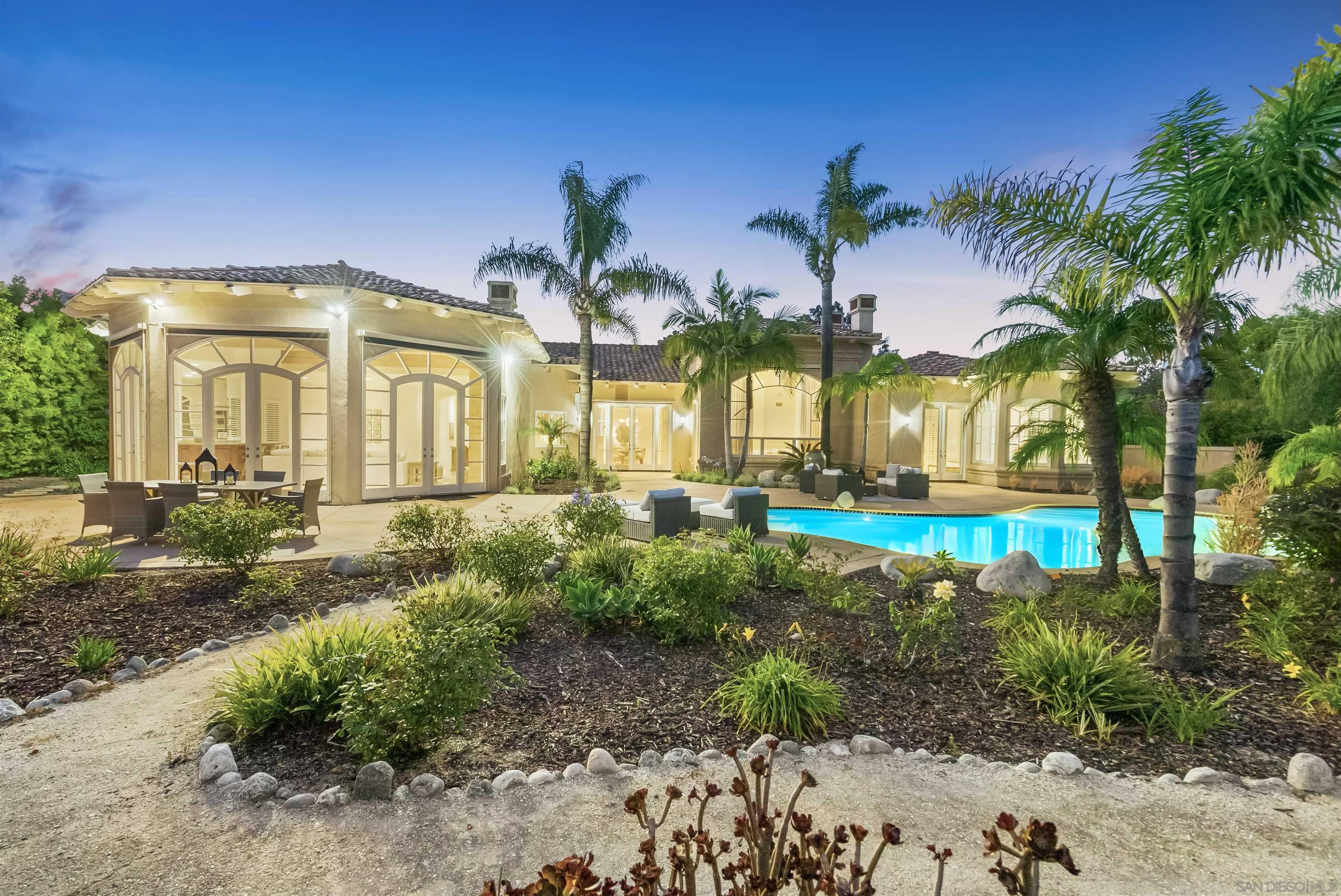 Detail Gallery Image 12 of 41 For 4695  Rancho Verde Trl, San Diego,  CA 92130 - 6 Beds | 5/1 Baths